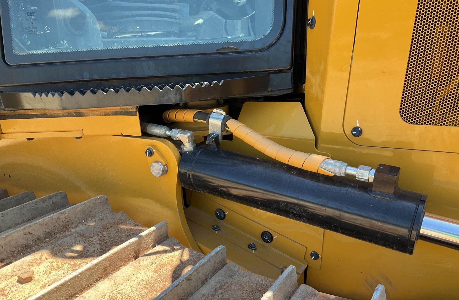 2024 Caterpillar D4 LGP Dozer