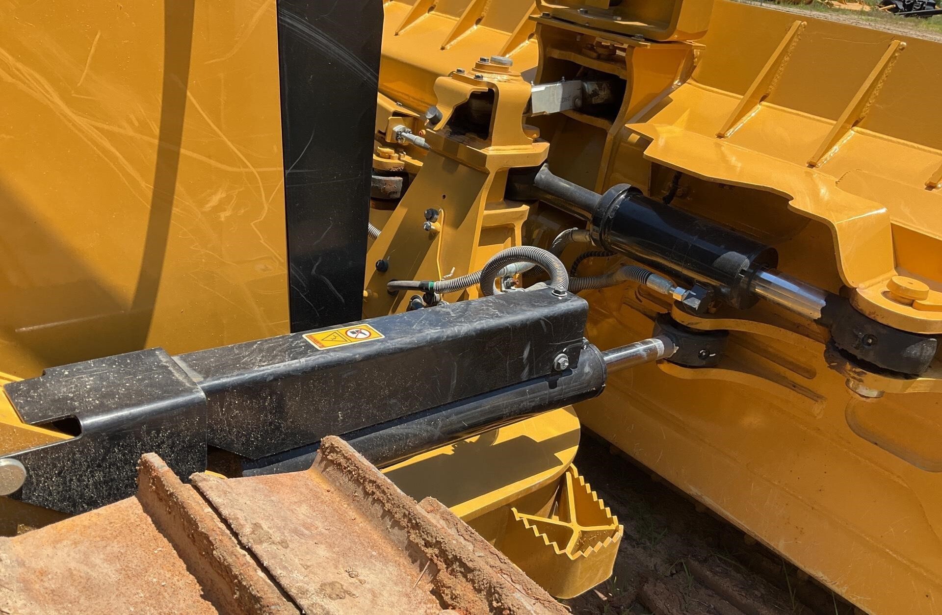 2024 Caterpillar D4 LGP Dozer