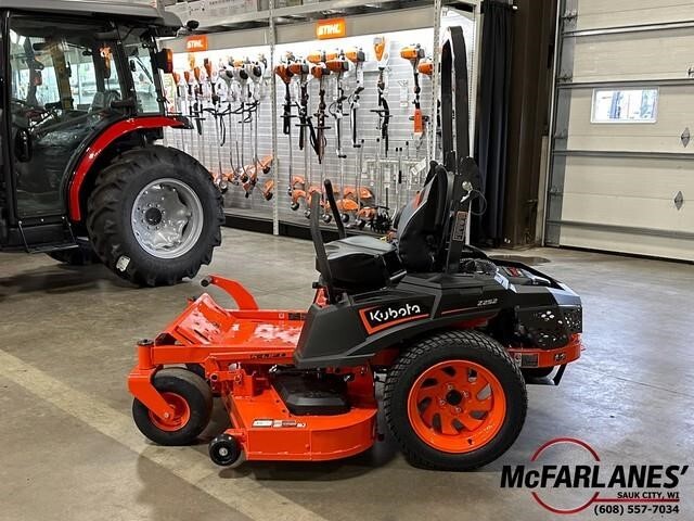 2026 Kubota Z422 Lawn Mower
