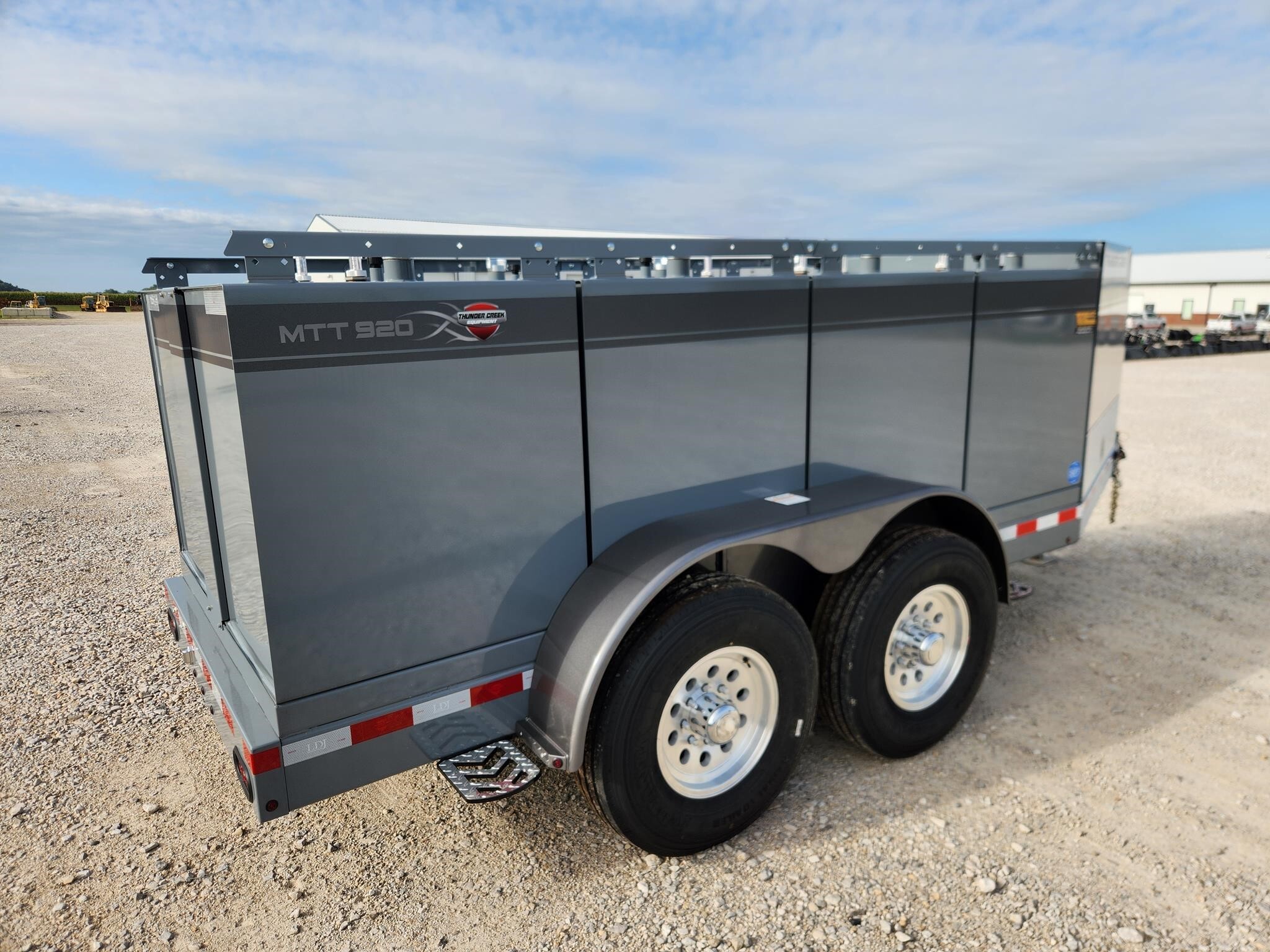 2025 Thunder Creek MTT920 Fuel Trucks/Trailer