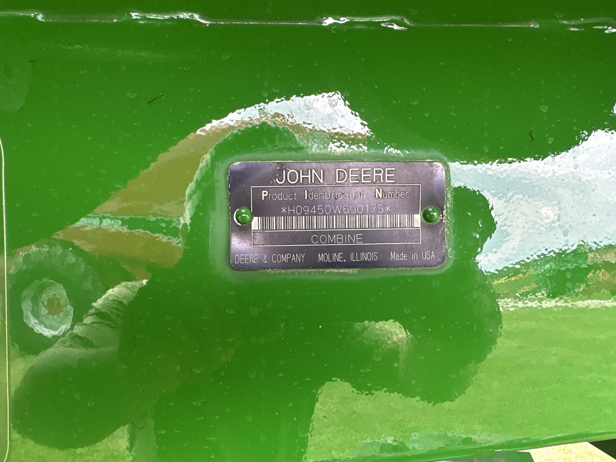 2001 John Deere 9450 Combine