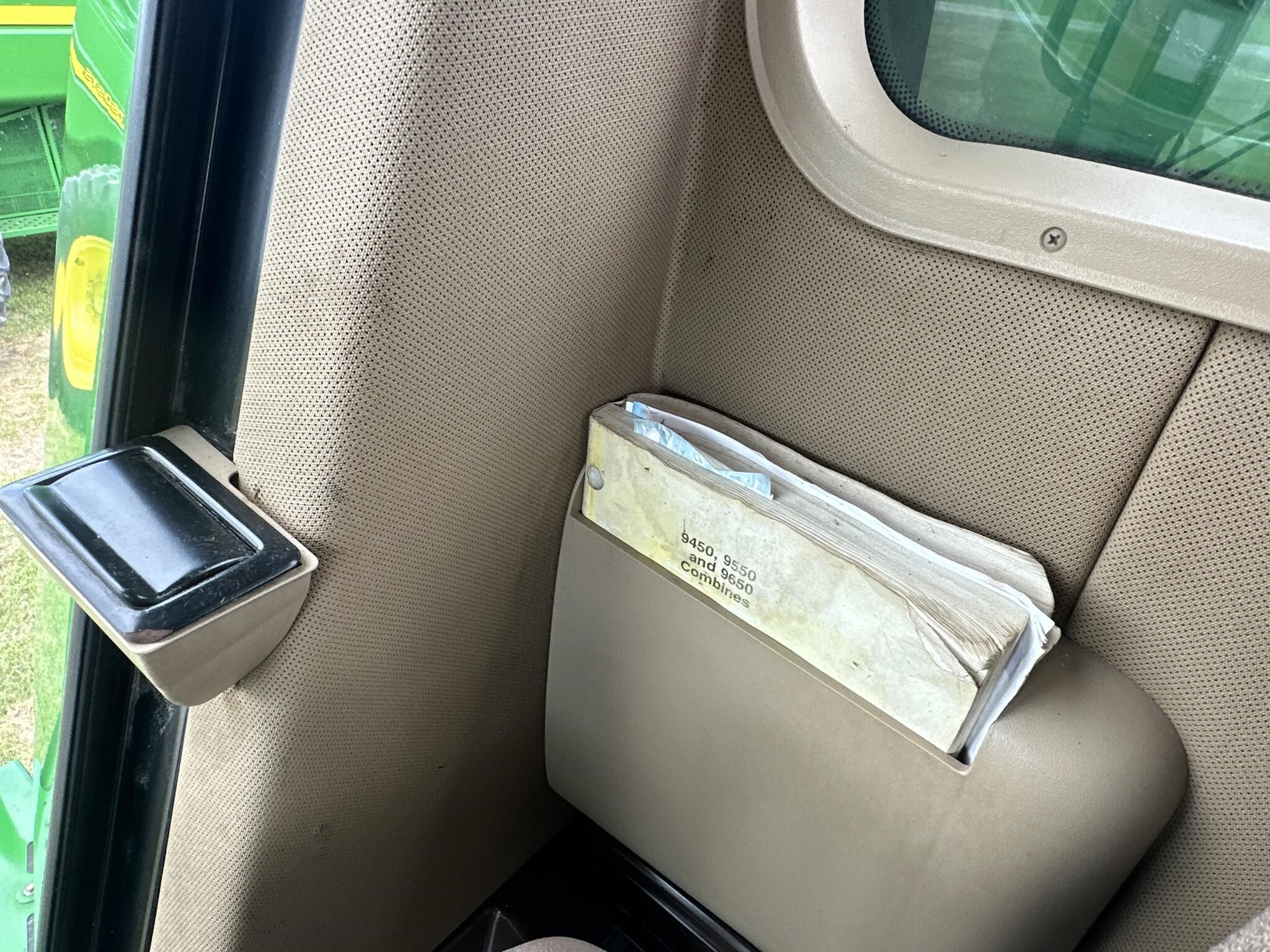 2001 John Deere 9450 Combine