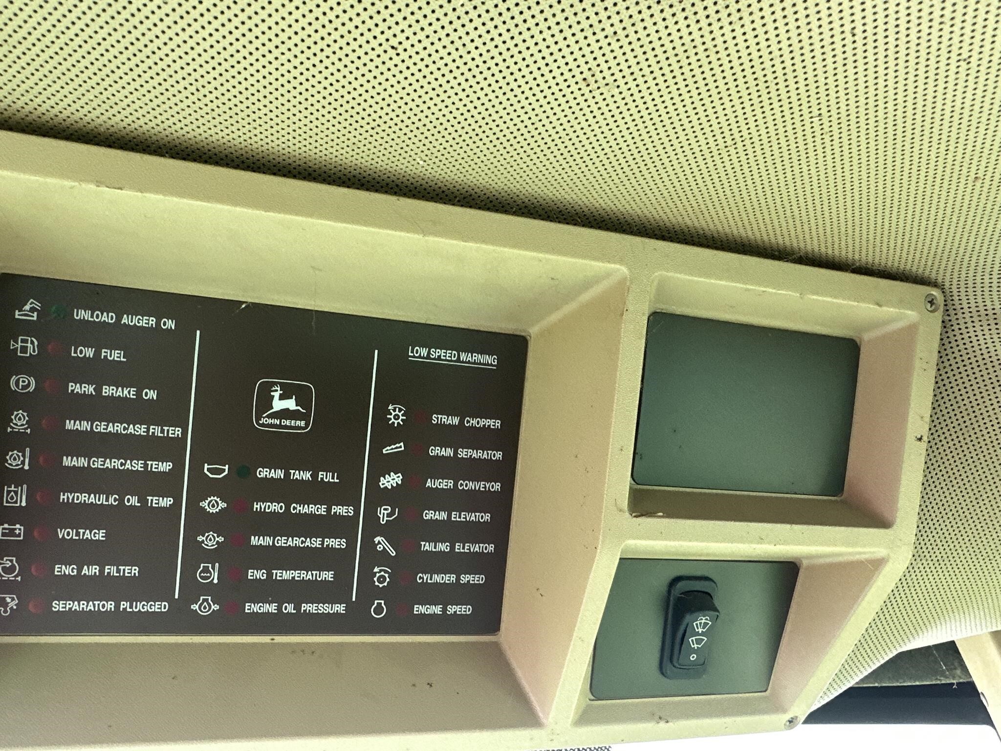 2001 John Deere 9450 Combine