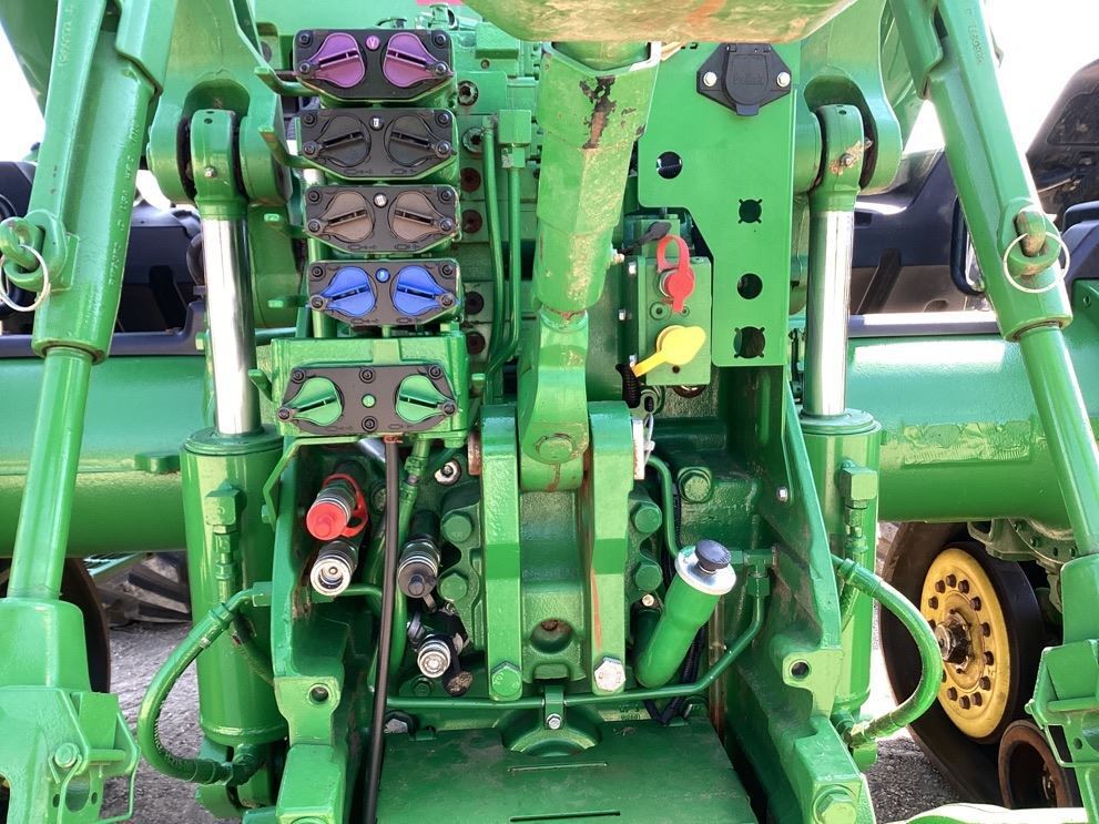 2021 John Deere 8RX 370 Tractor