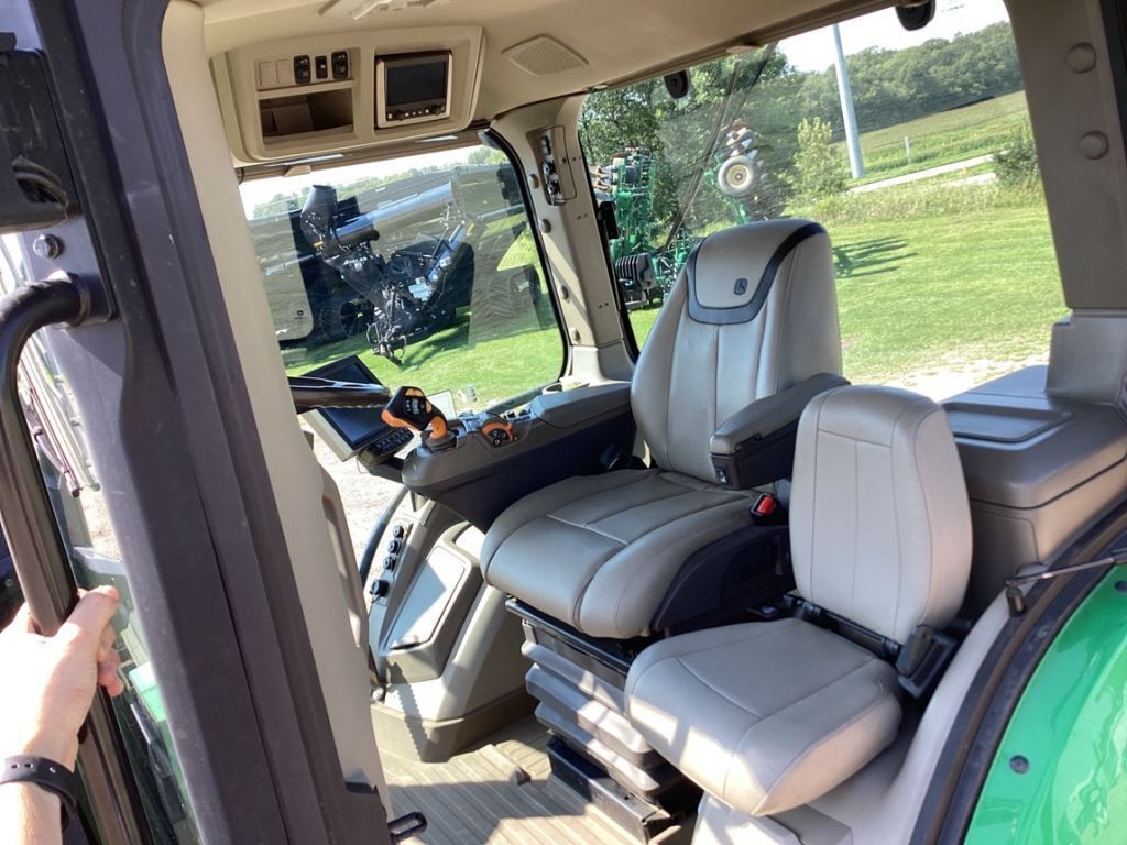2021 John Deere 8RX 370 Tractor