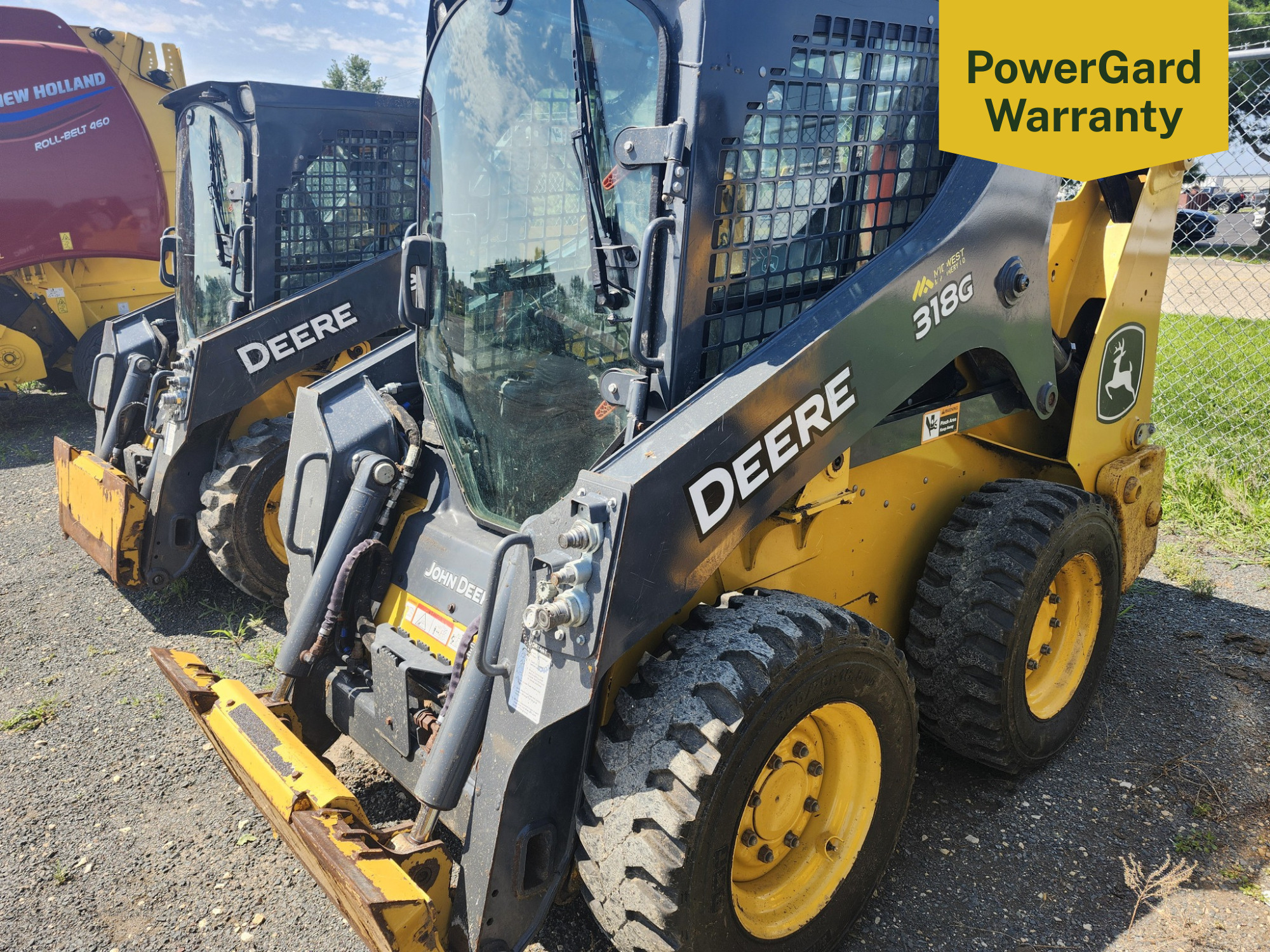 2022 Deere 318G Skid Steer