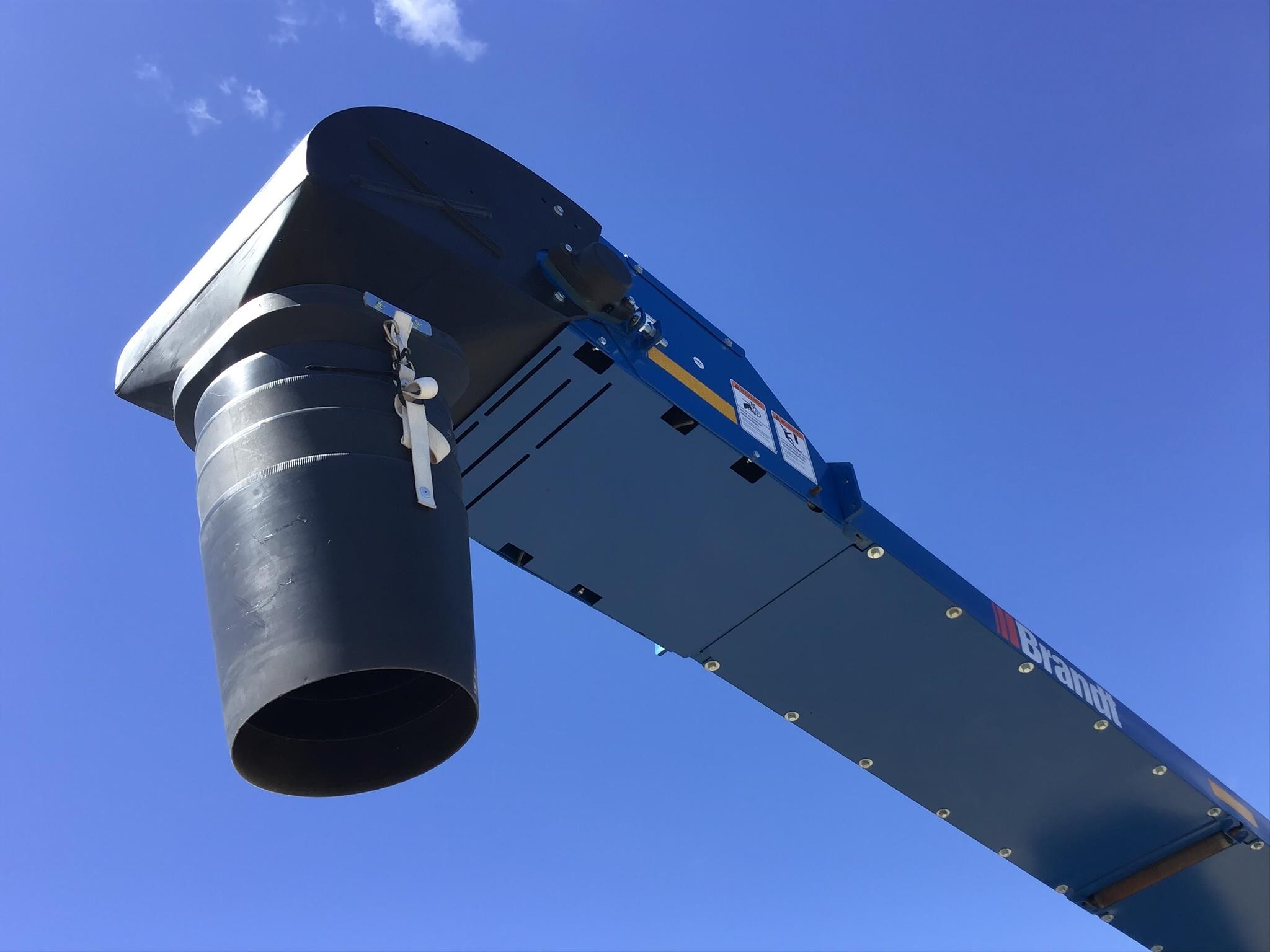 2025 Brandt 1547LP+ Augers and Conveyor