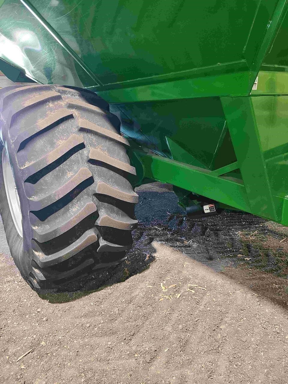 2014 Brent 782 Grain Cart