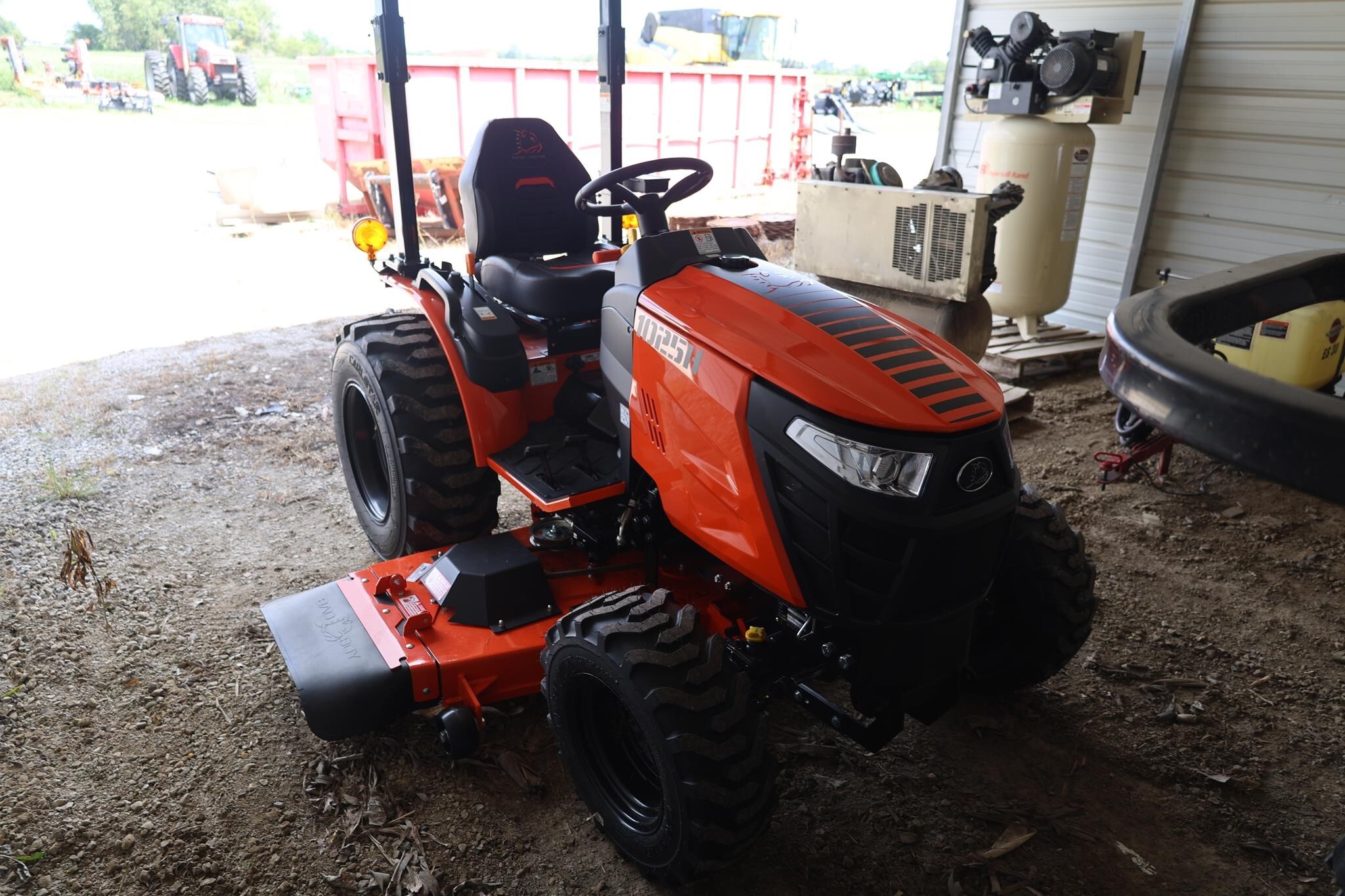 2025 Bad Boy 1025H Tractor