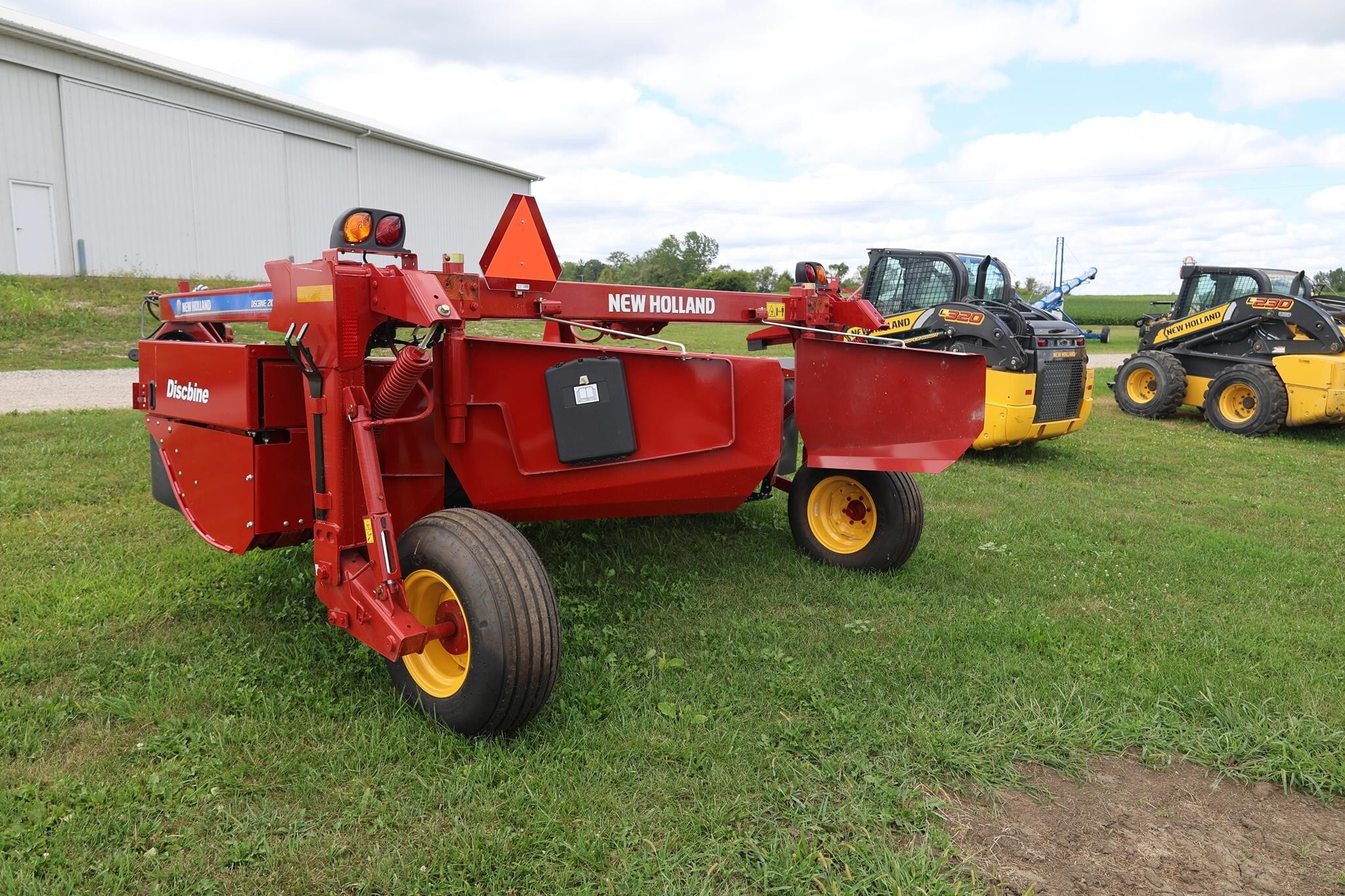  New Holland Discbine 210 Mower Conditioner