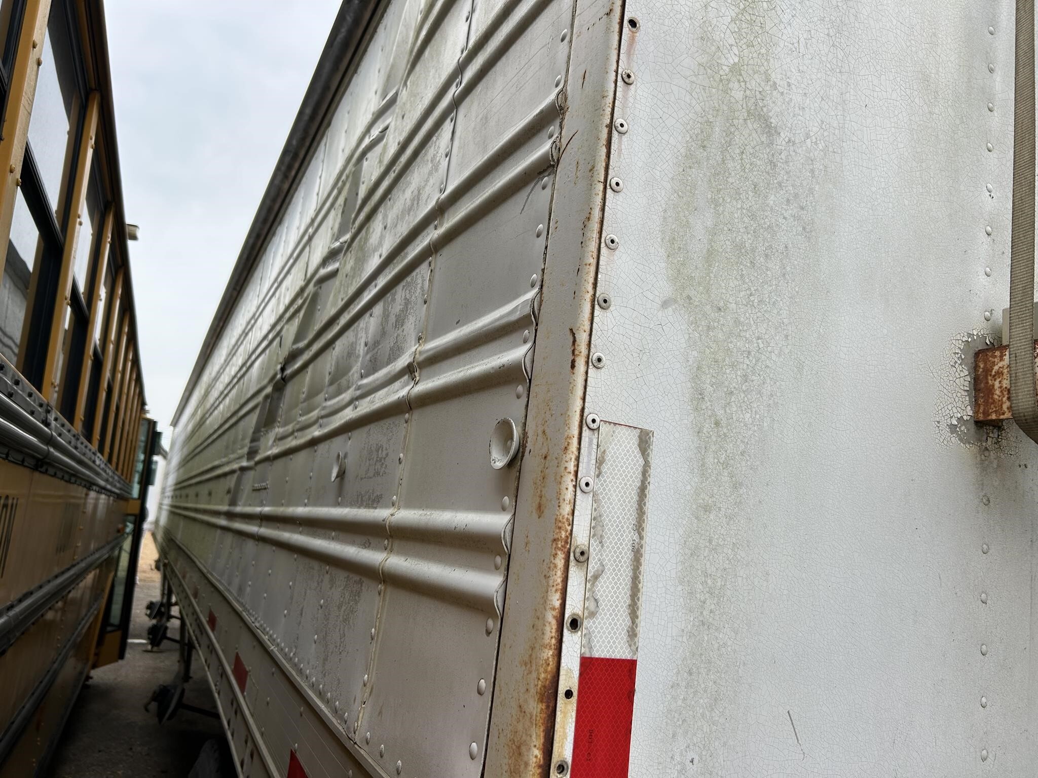 1984 HILLMAN Hopper Trailer Grain Trailer