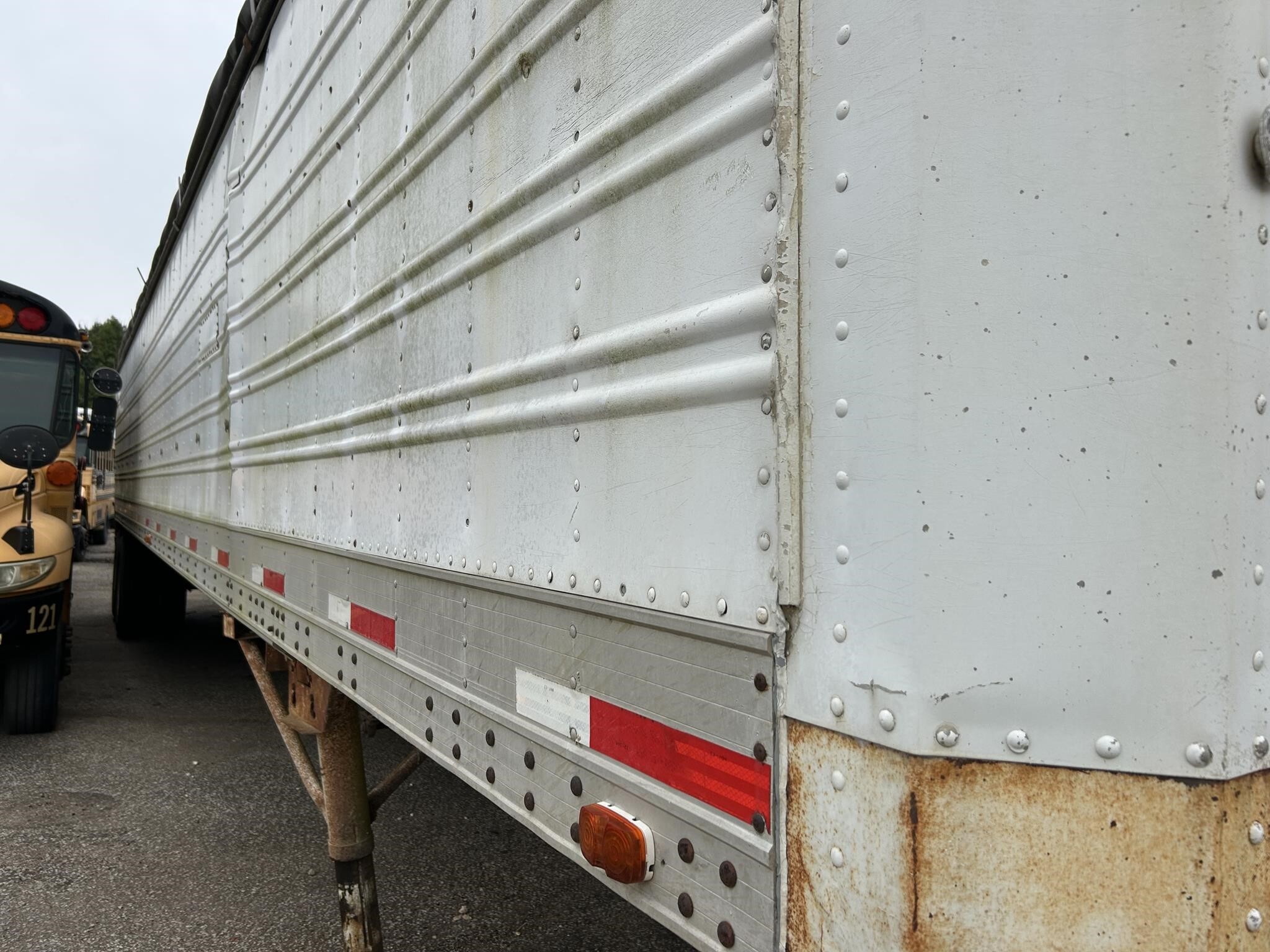 1984 HILLMAN Hopper Trailer Grain Trailer
