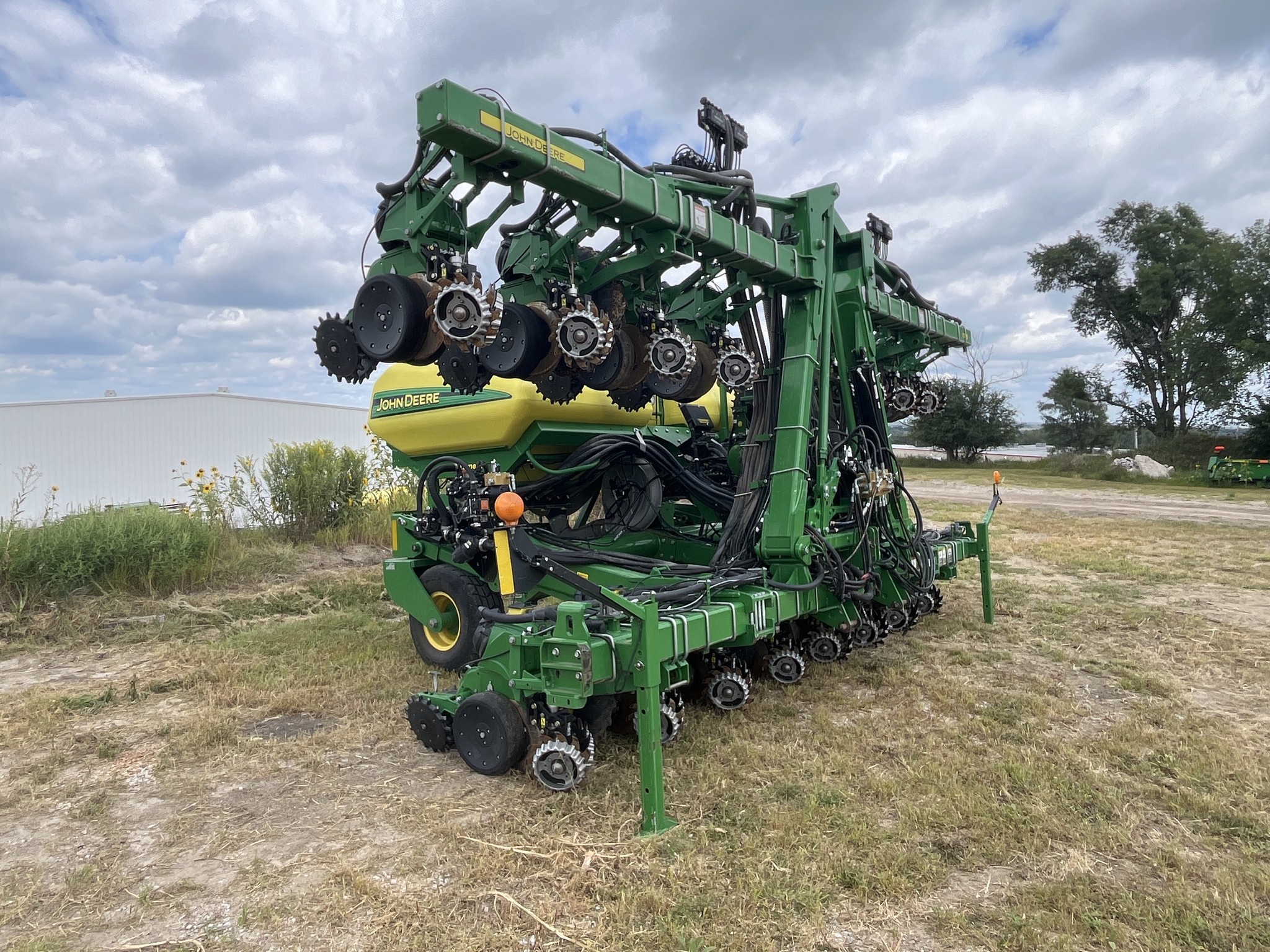2016 John Deere 1725 CCS Planter