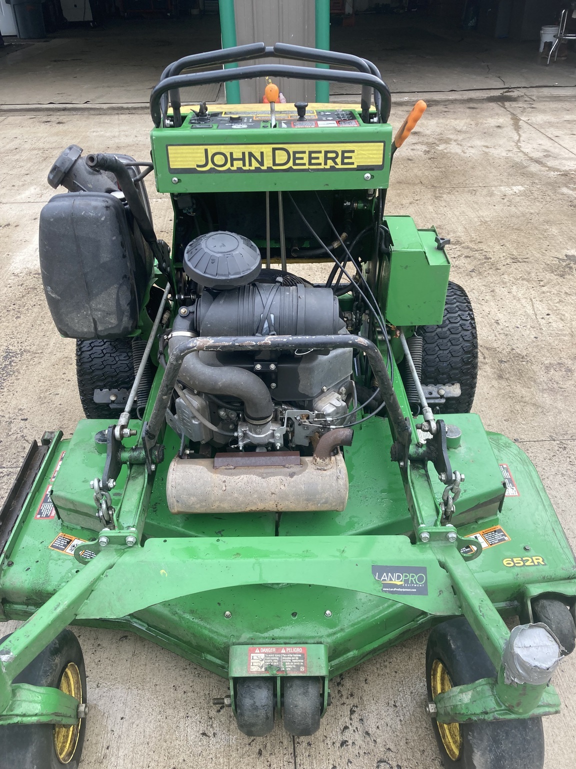 2022 John Deere 652R Lawn Mower