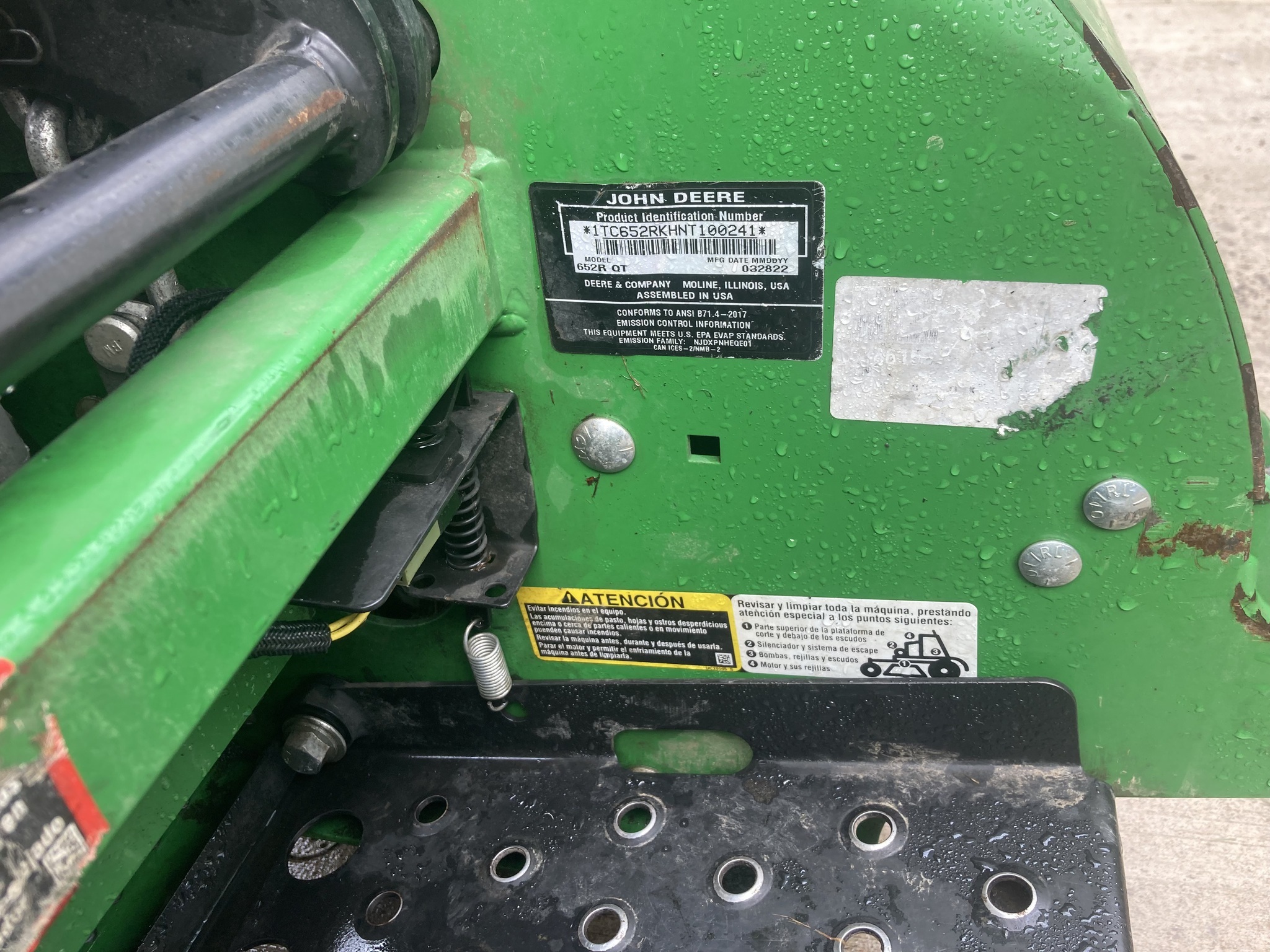 2022 John Deere 652R Lawn Mower