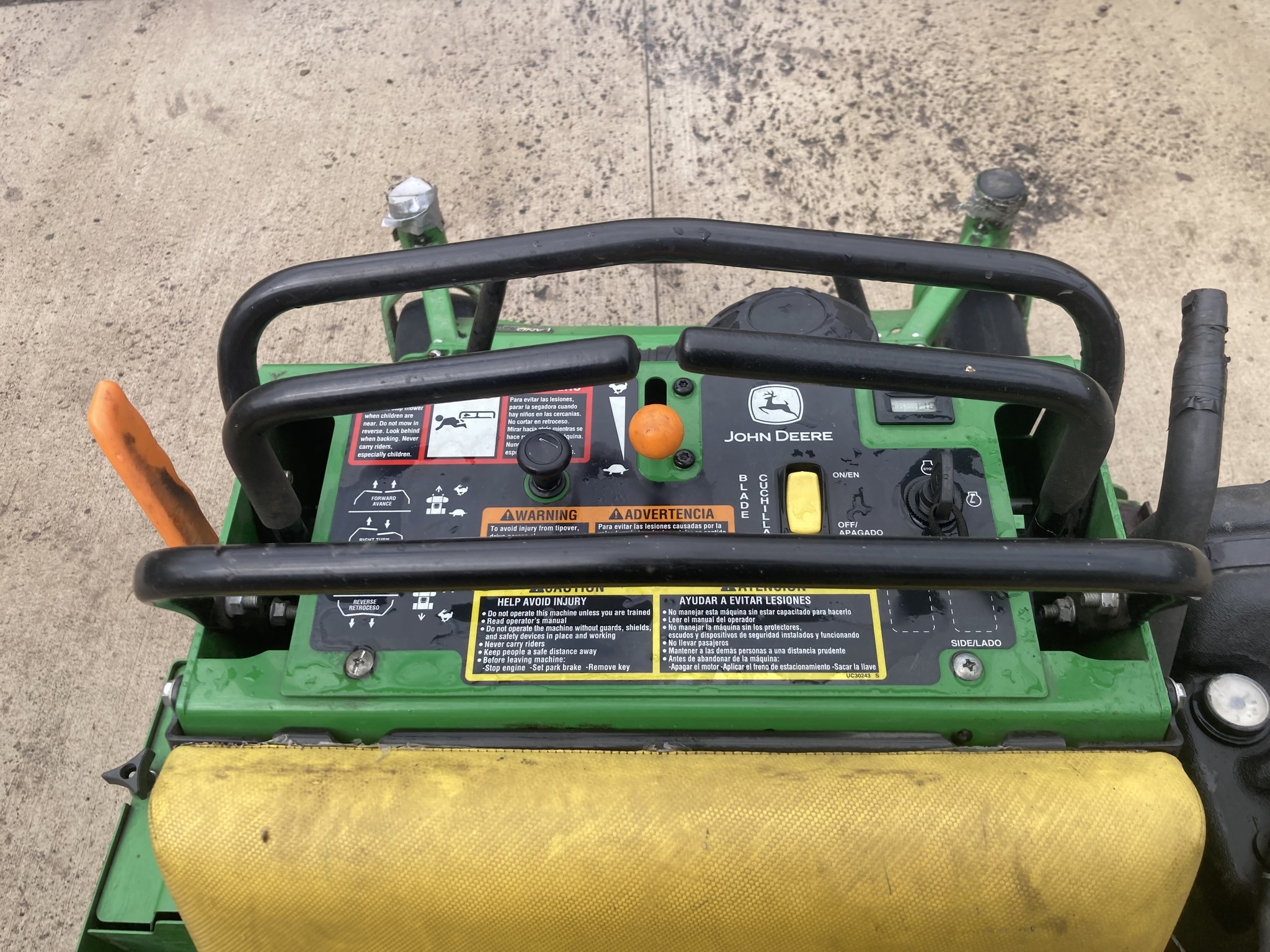 2022 John Deere 652R Lawn Mower