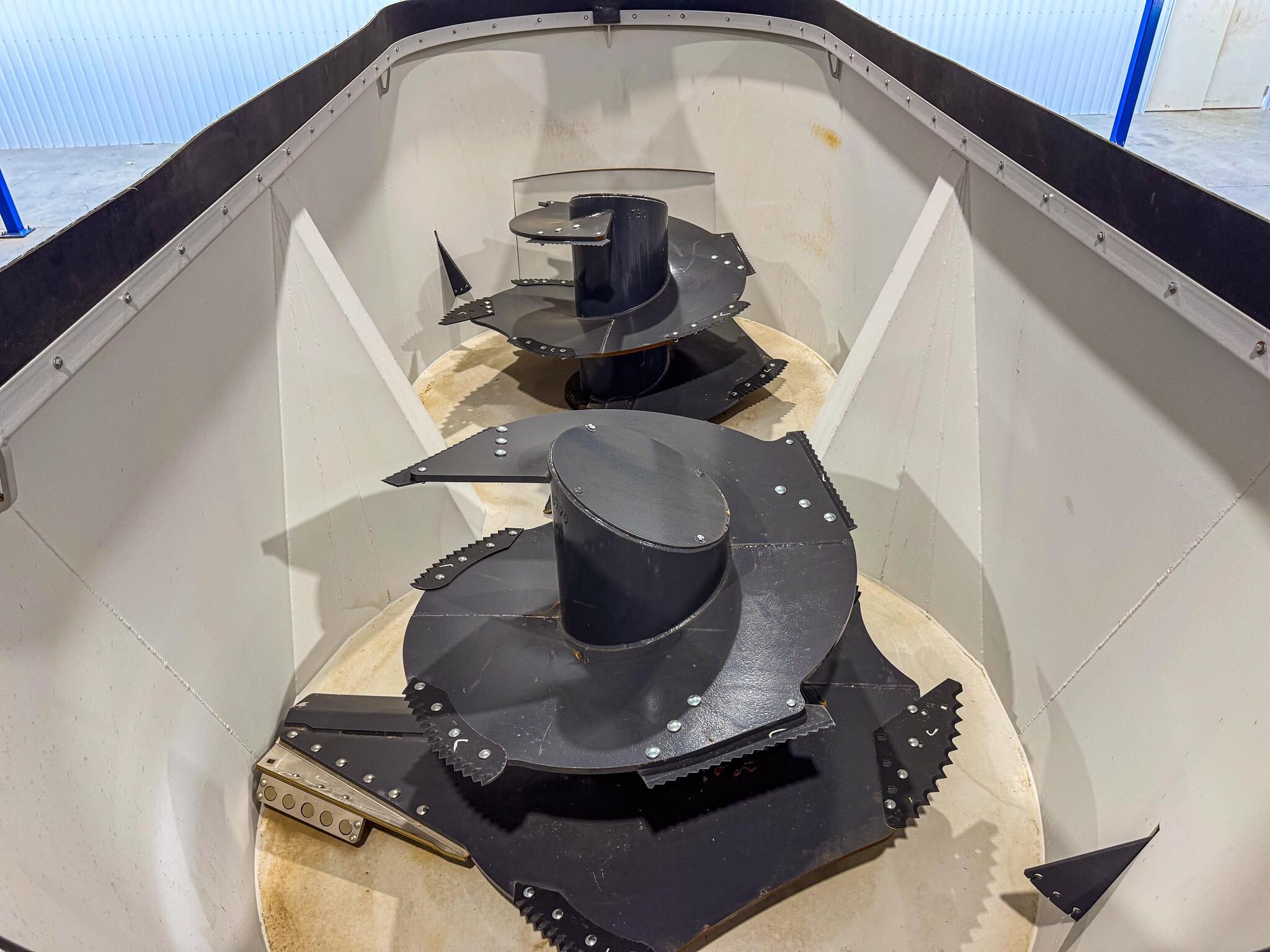 2023 Penta 6730 Grinders and Mixer