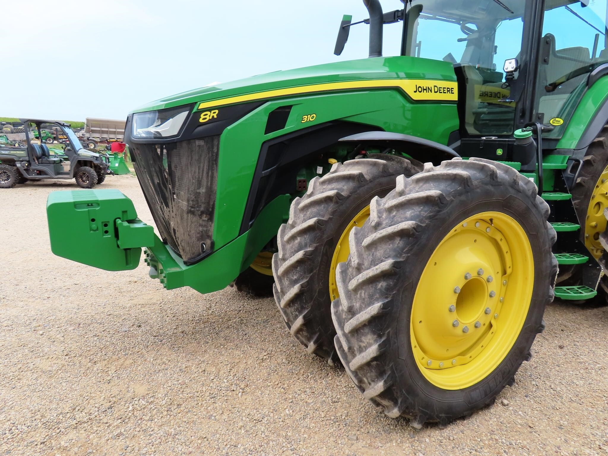 2022 John Deere 8R 310 Tractor