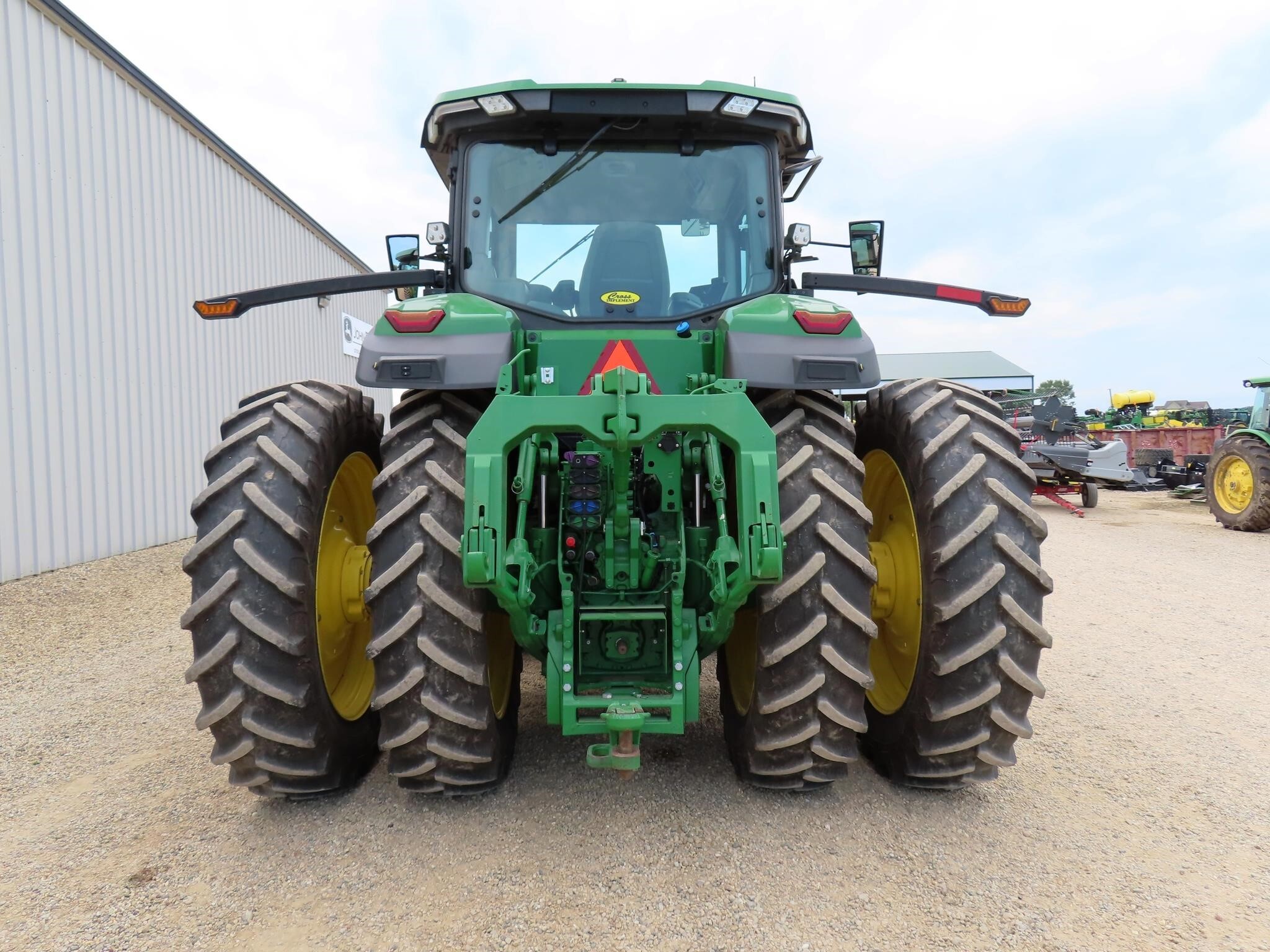 2022 John Deere 8R 310 Tractor