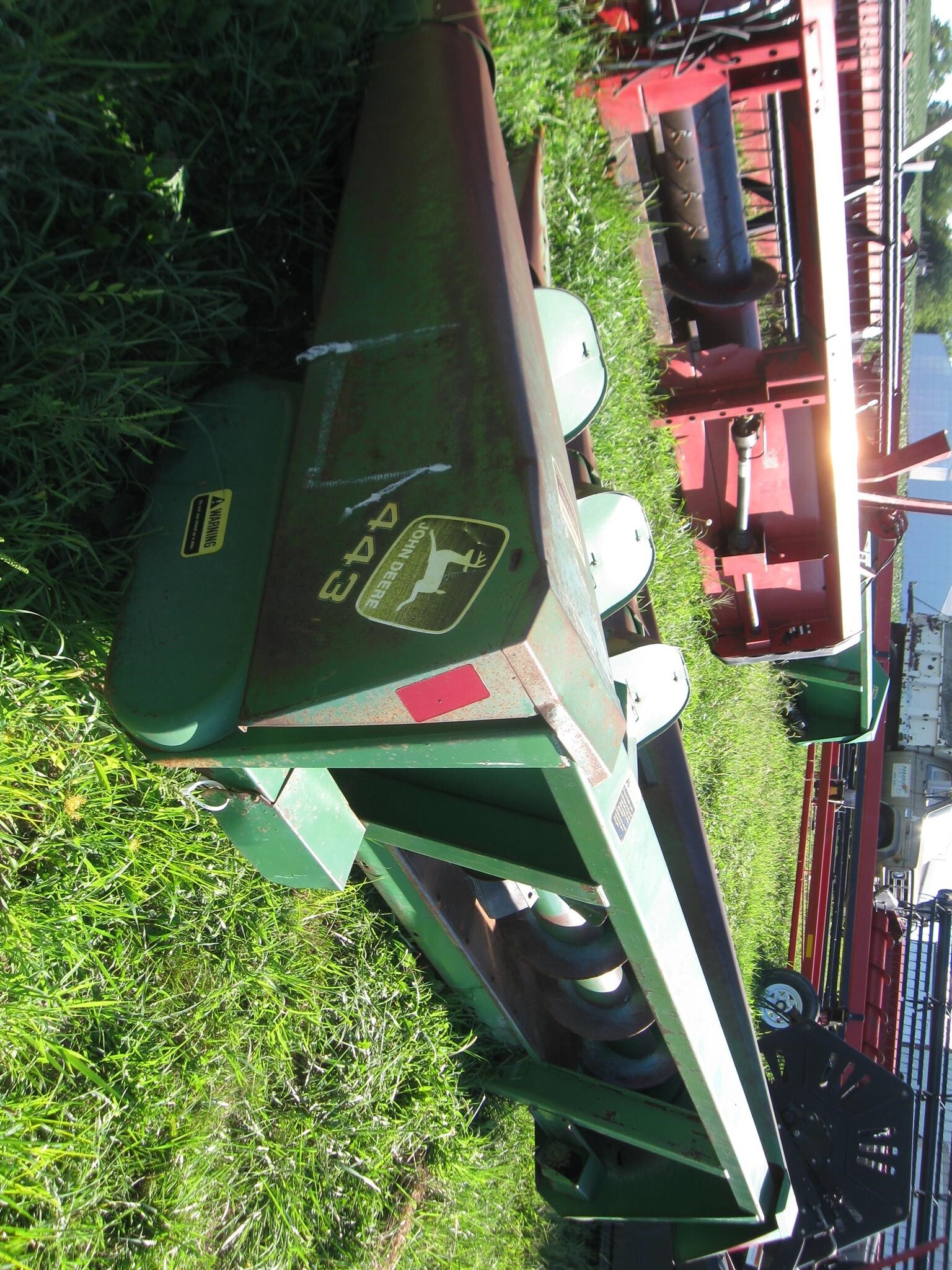 1979 John Deere 443 Corn Head
