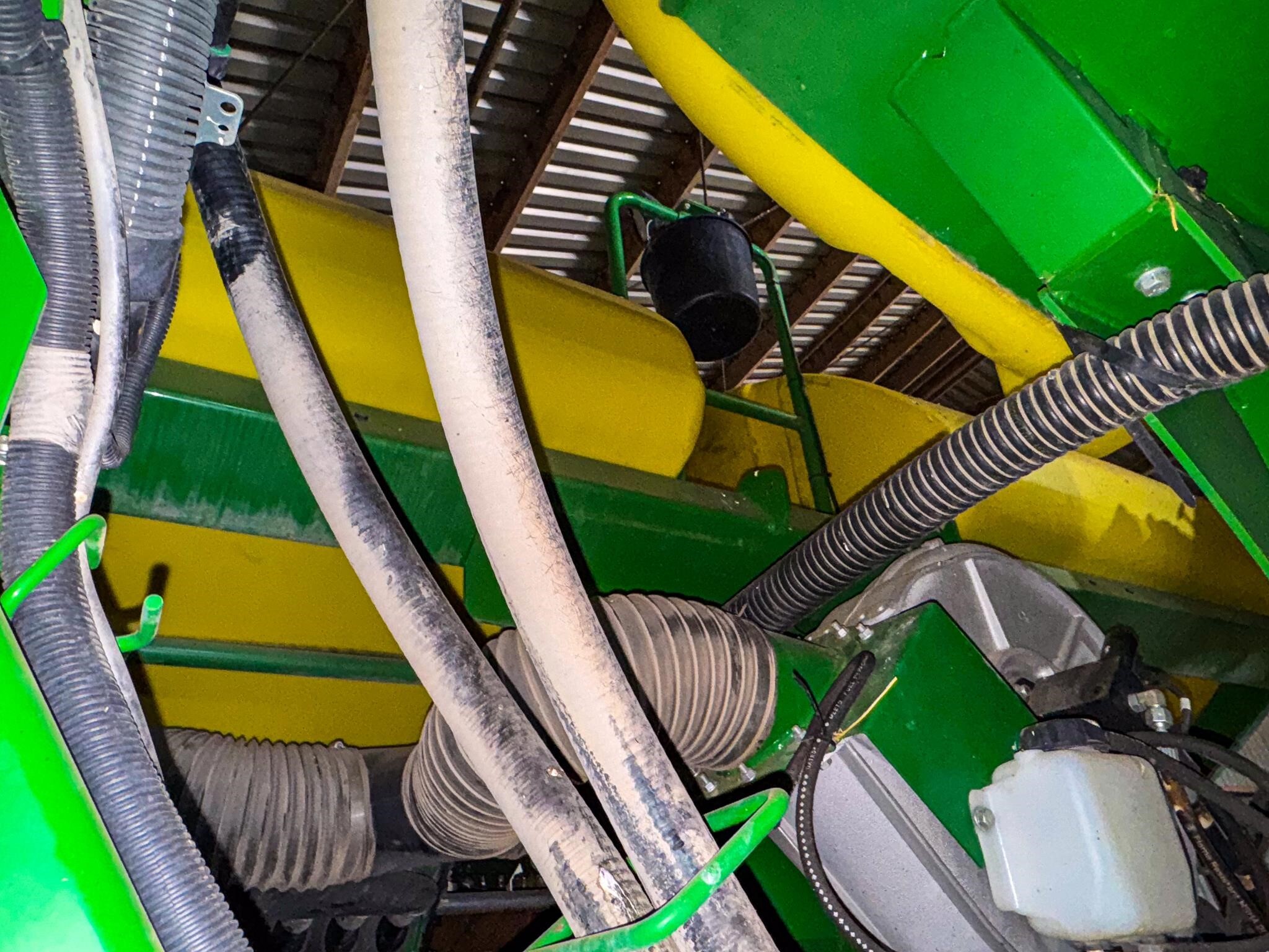 2015 John Deere 1795 Planter