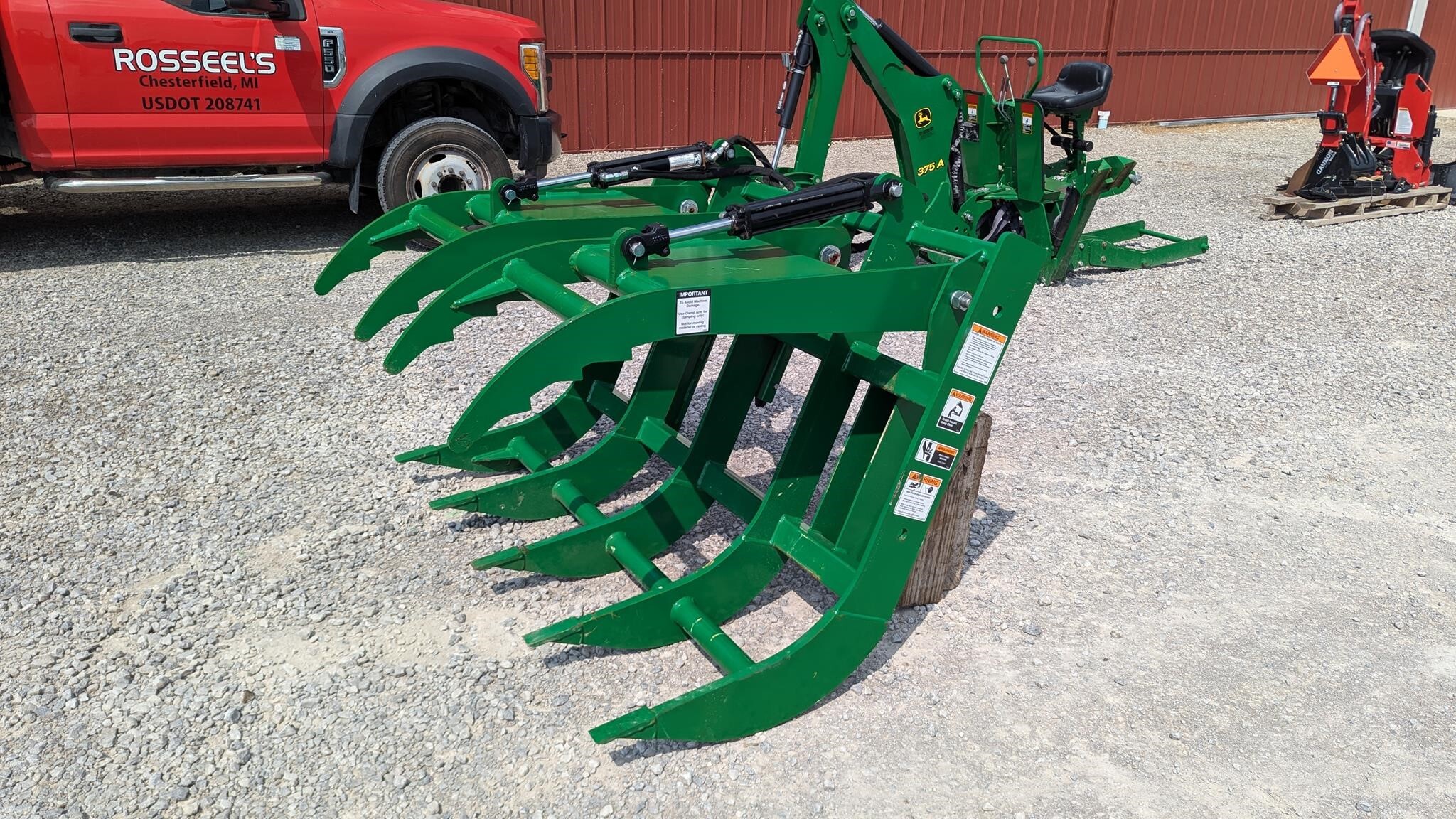  Frontier AV20E Loader and Skid Steer Attachment