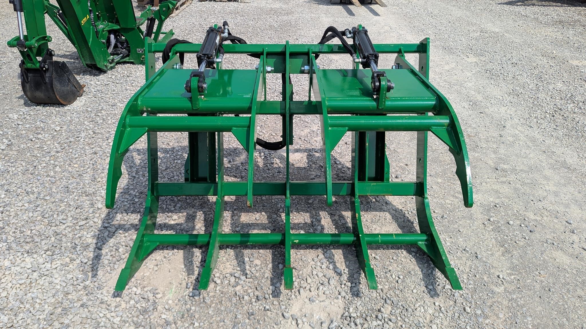  Frontier AV20E Loader and Skid Steer Attachment