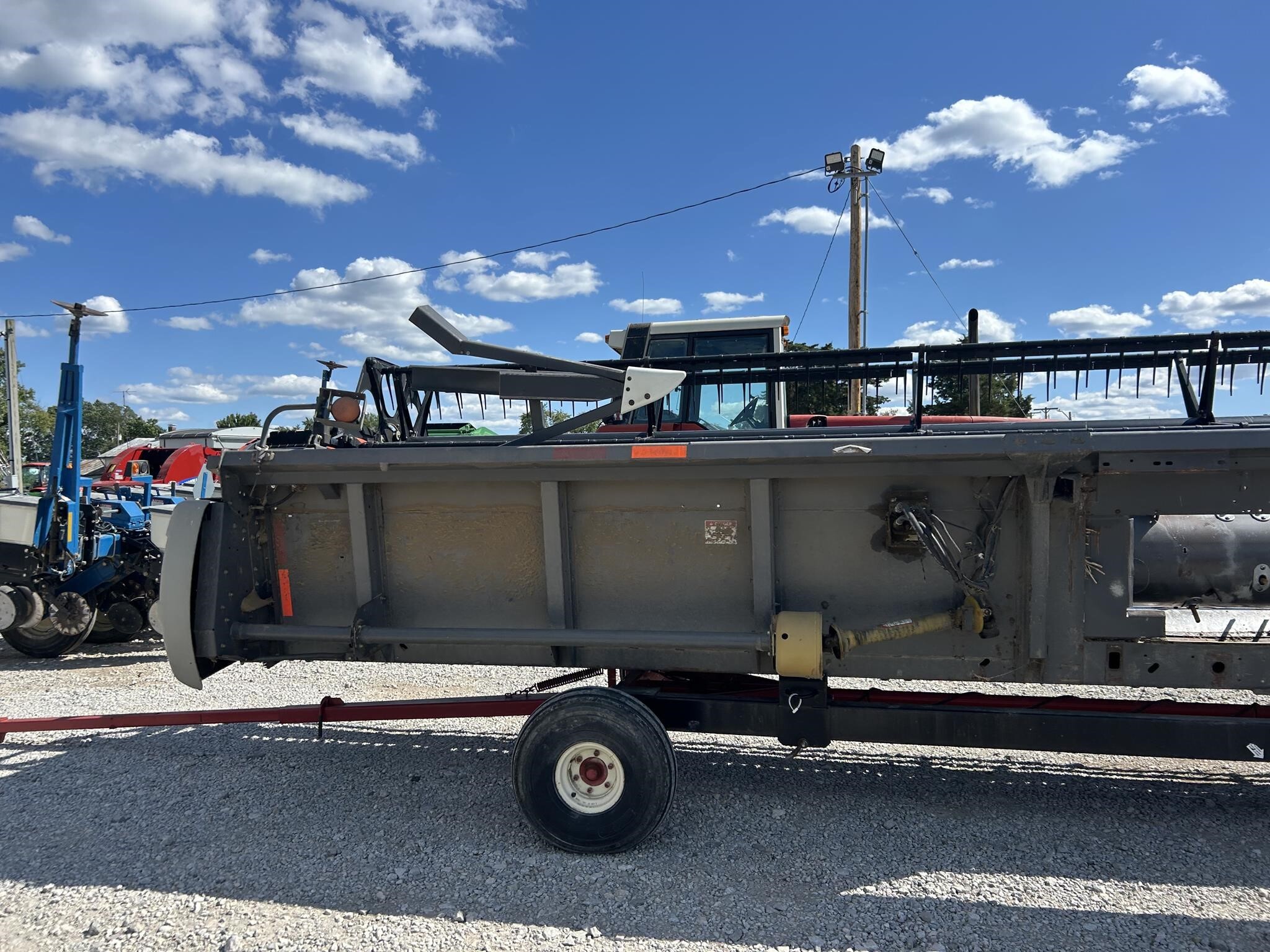 2009 Gleaner 8200 Platform