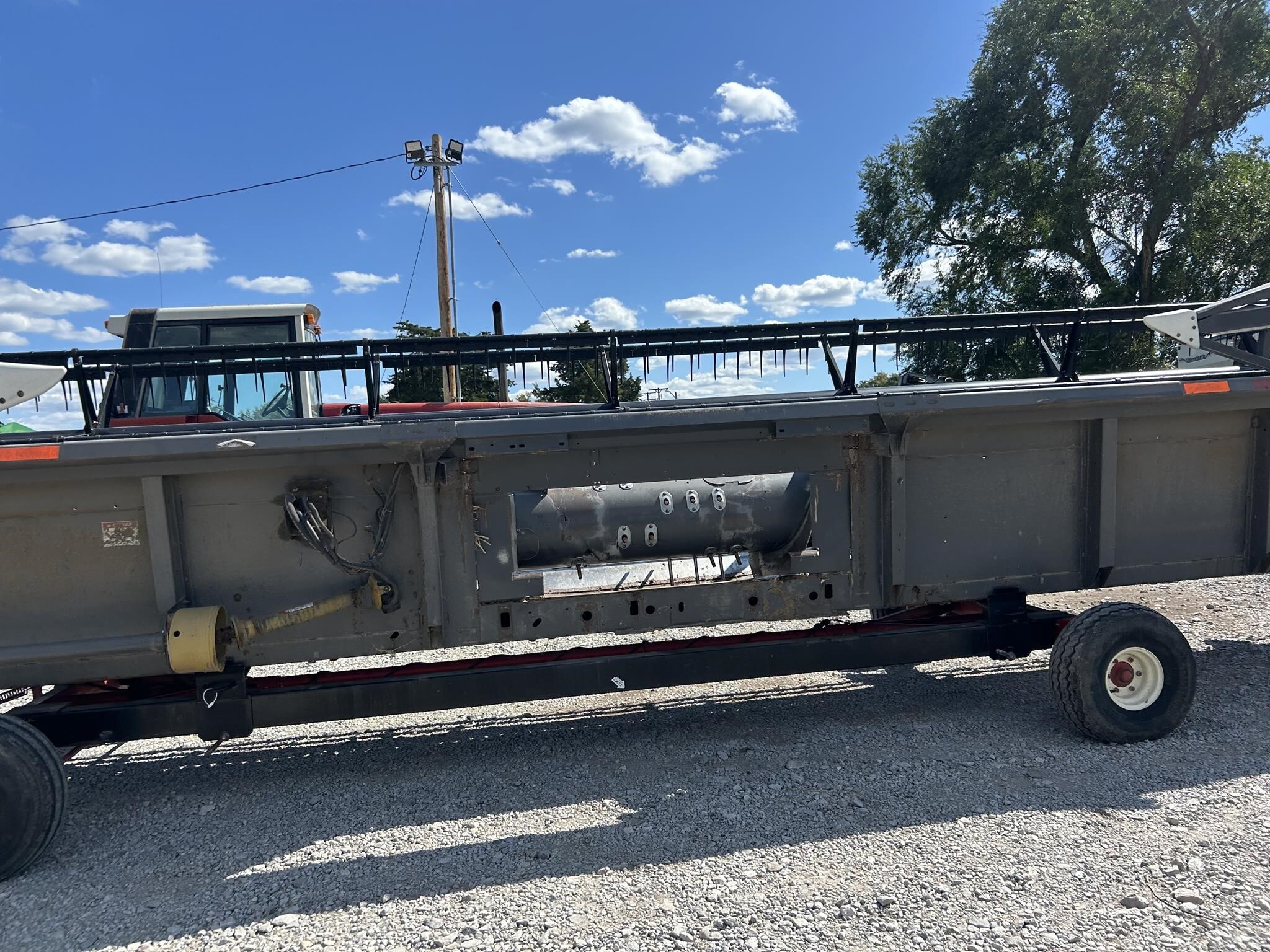 2009 Gleaner 8200 Platform