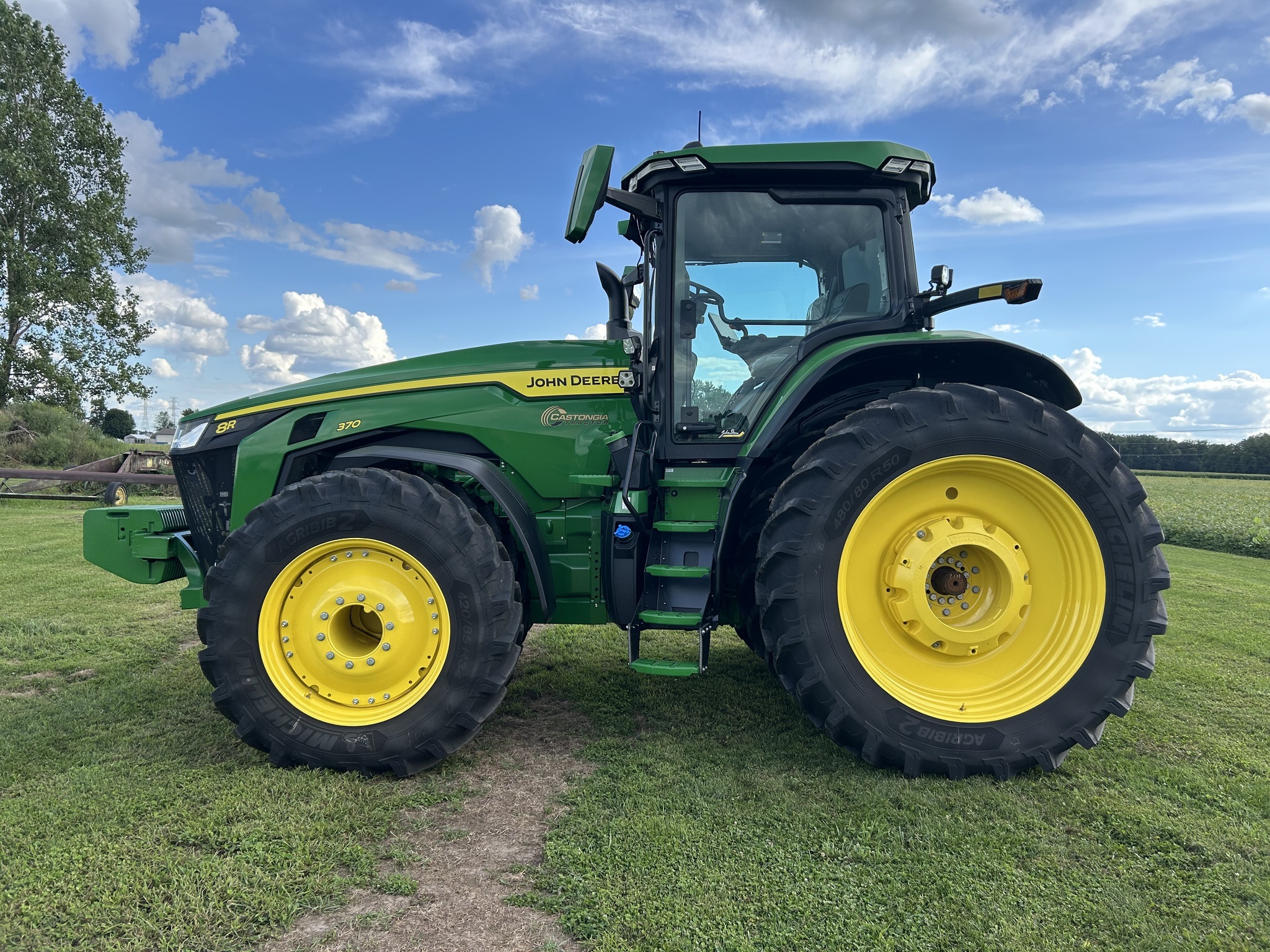 2024 John Deere 8R 370 Tractor