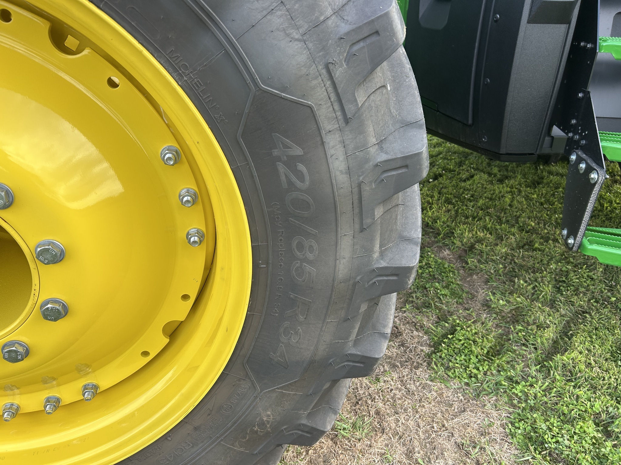 2024 John Deere 8R 370 Tractor