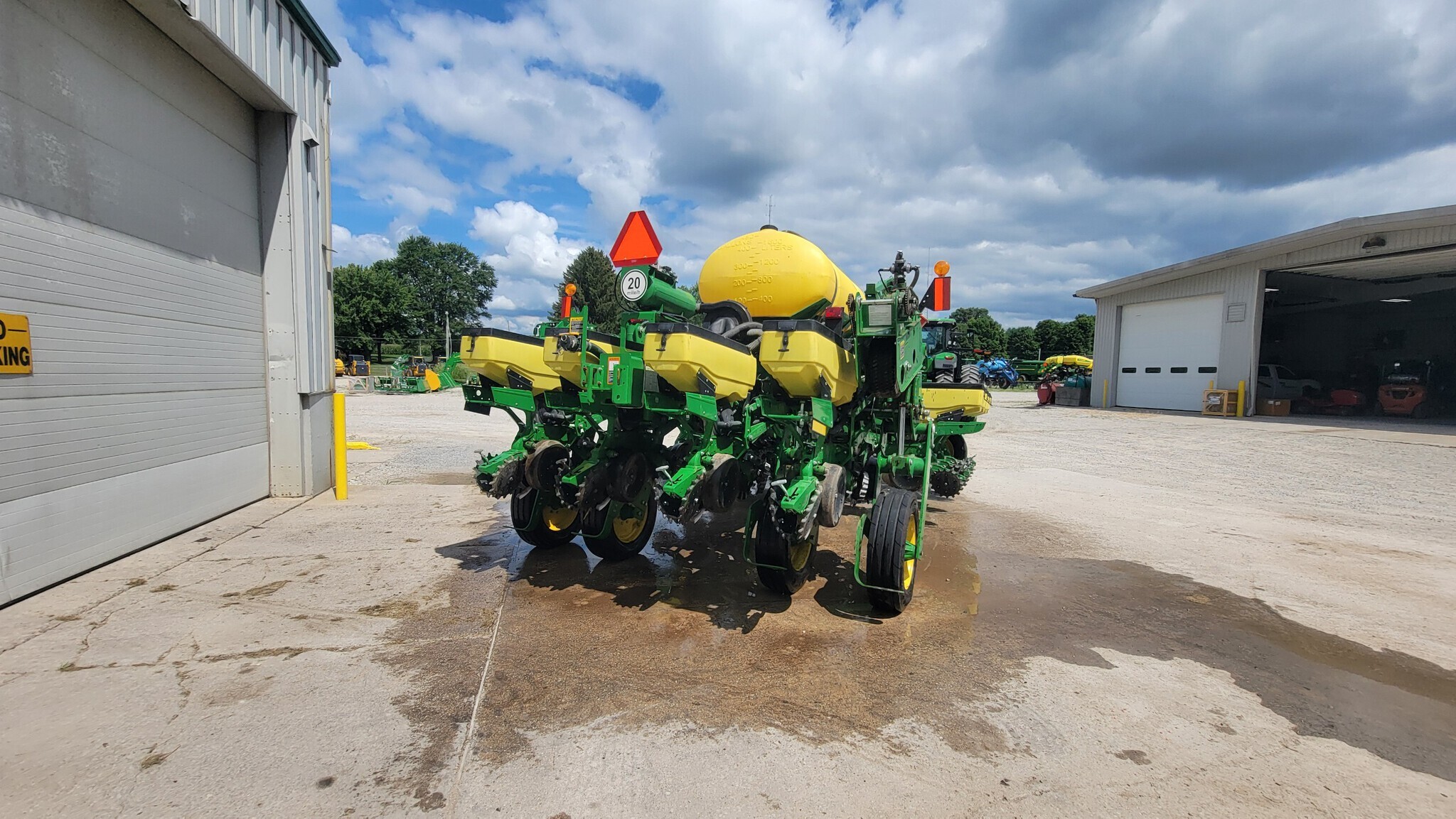 2021 John Deere 1775NT Planter
