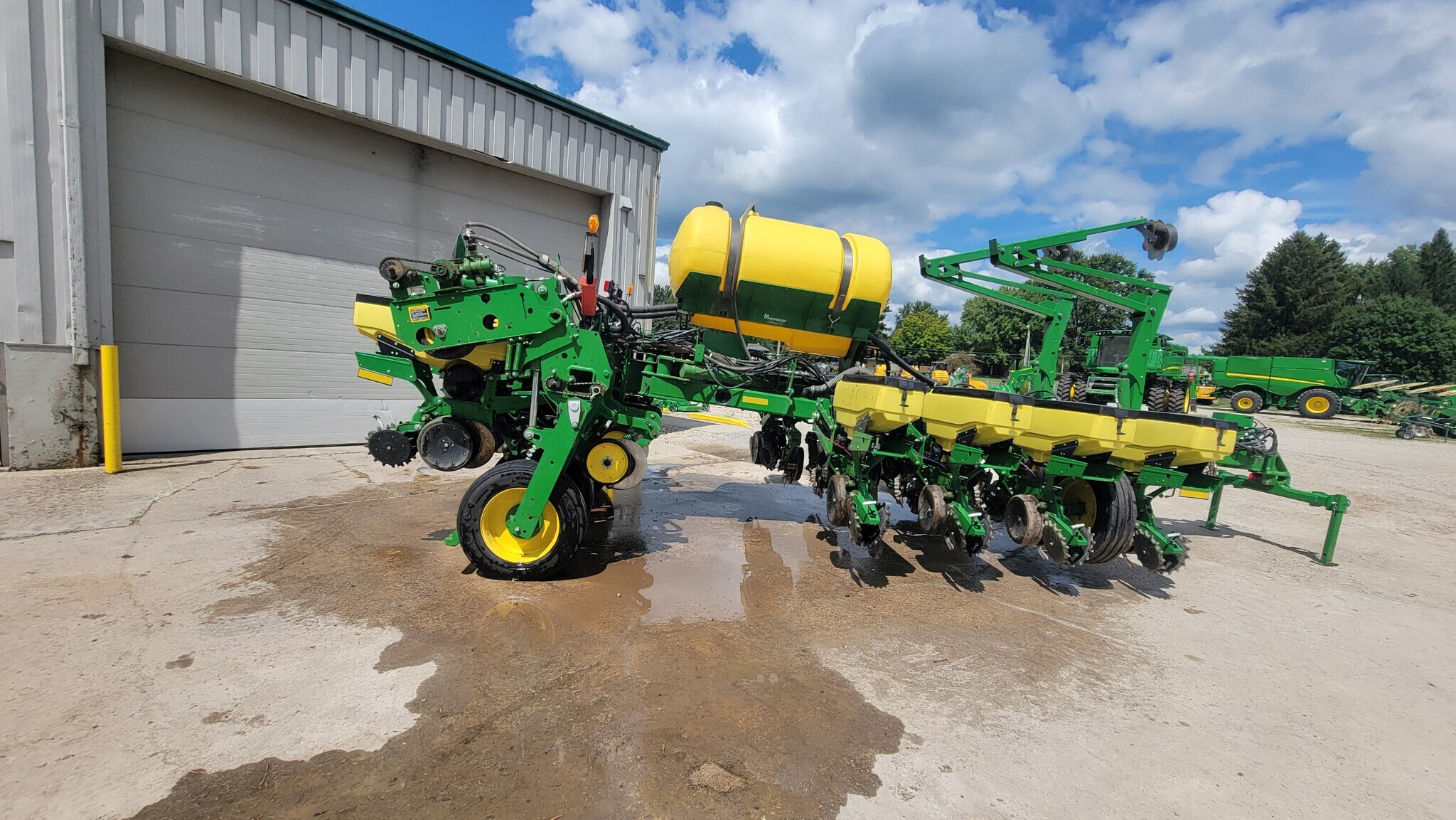 2021 John Deere 1775NT Planter