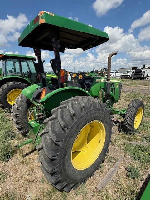 2016 John Deere 5065E Tractor