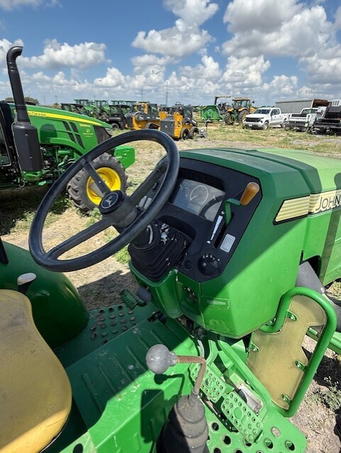2016 John Deere 5065E Tractor