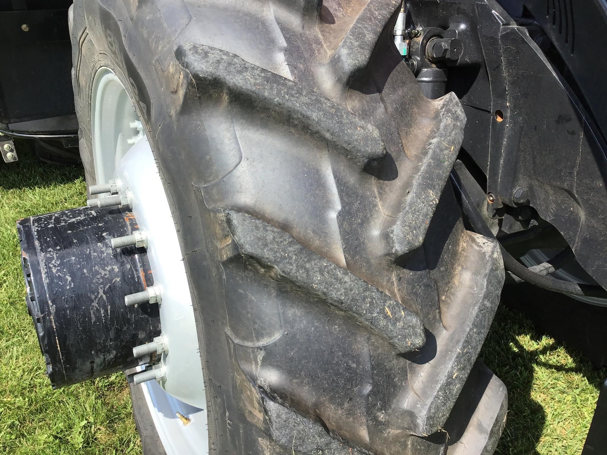 2024 Case IH MAGNUM 240 CVT Tractor