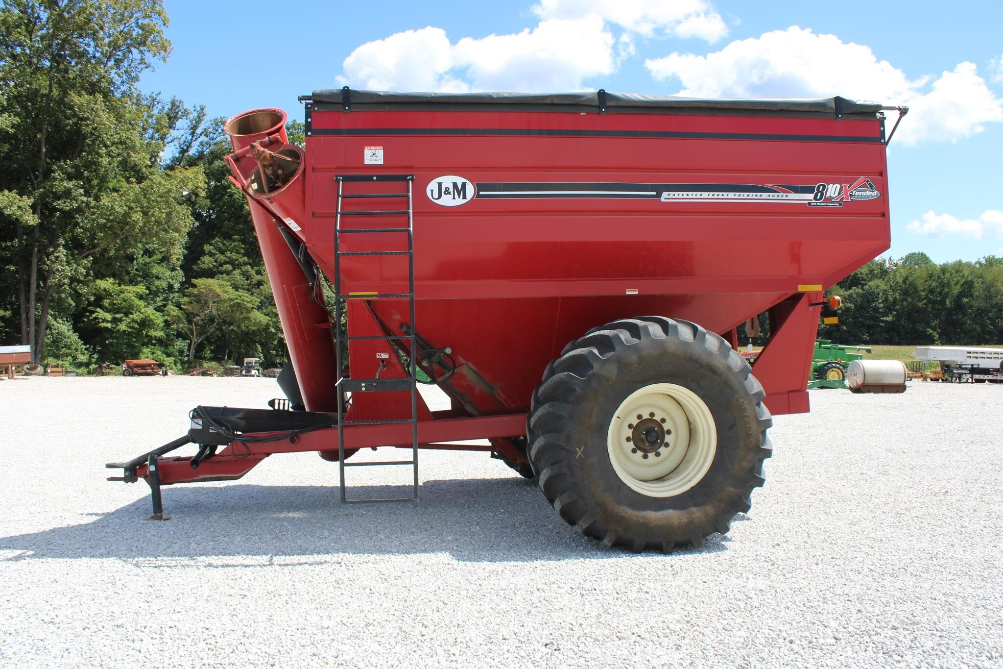 2015 J&M 810 Grain Cart