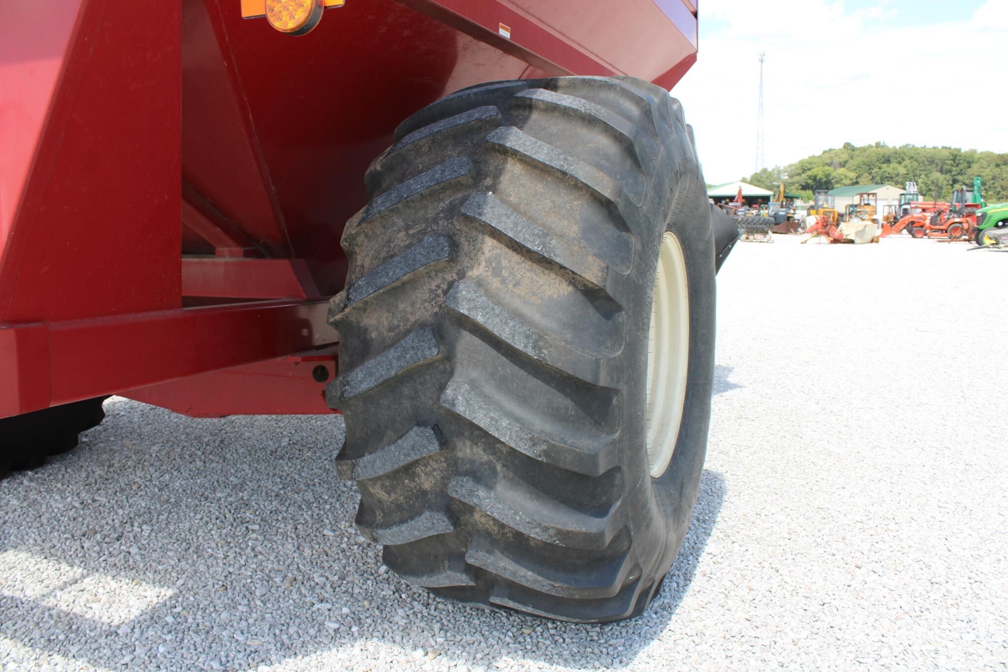 2015 J&M 810 Grain Cart
