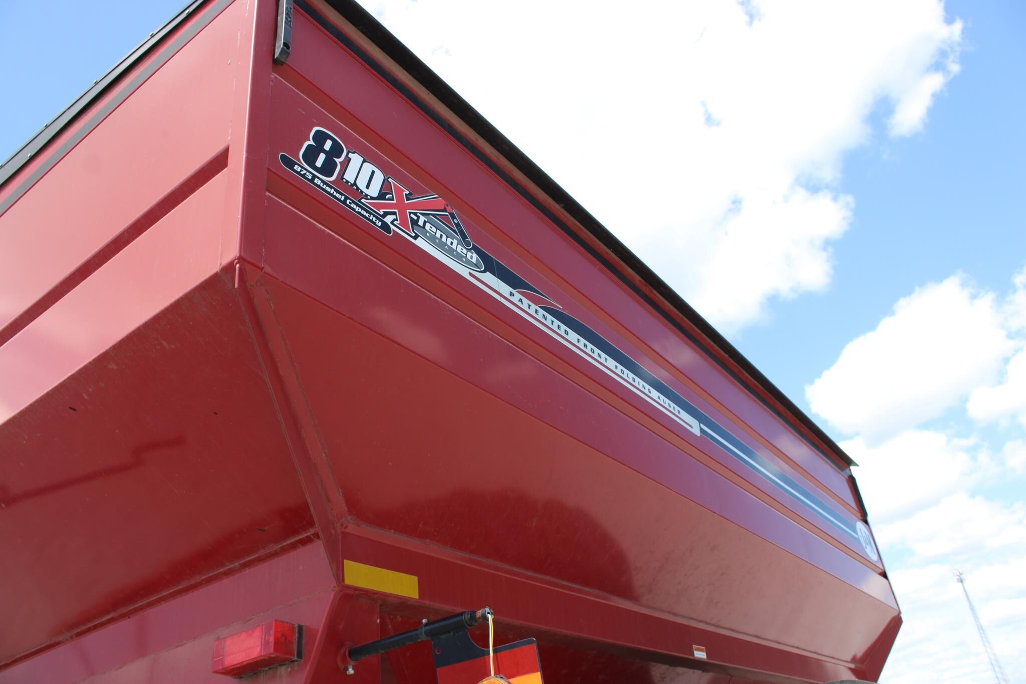 2015 J&M 810 Grain Cart