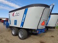  Penta 6740 Feed Wagon