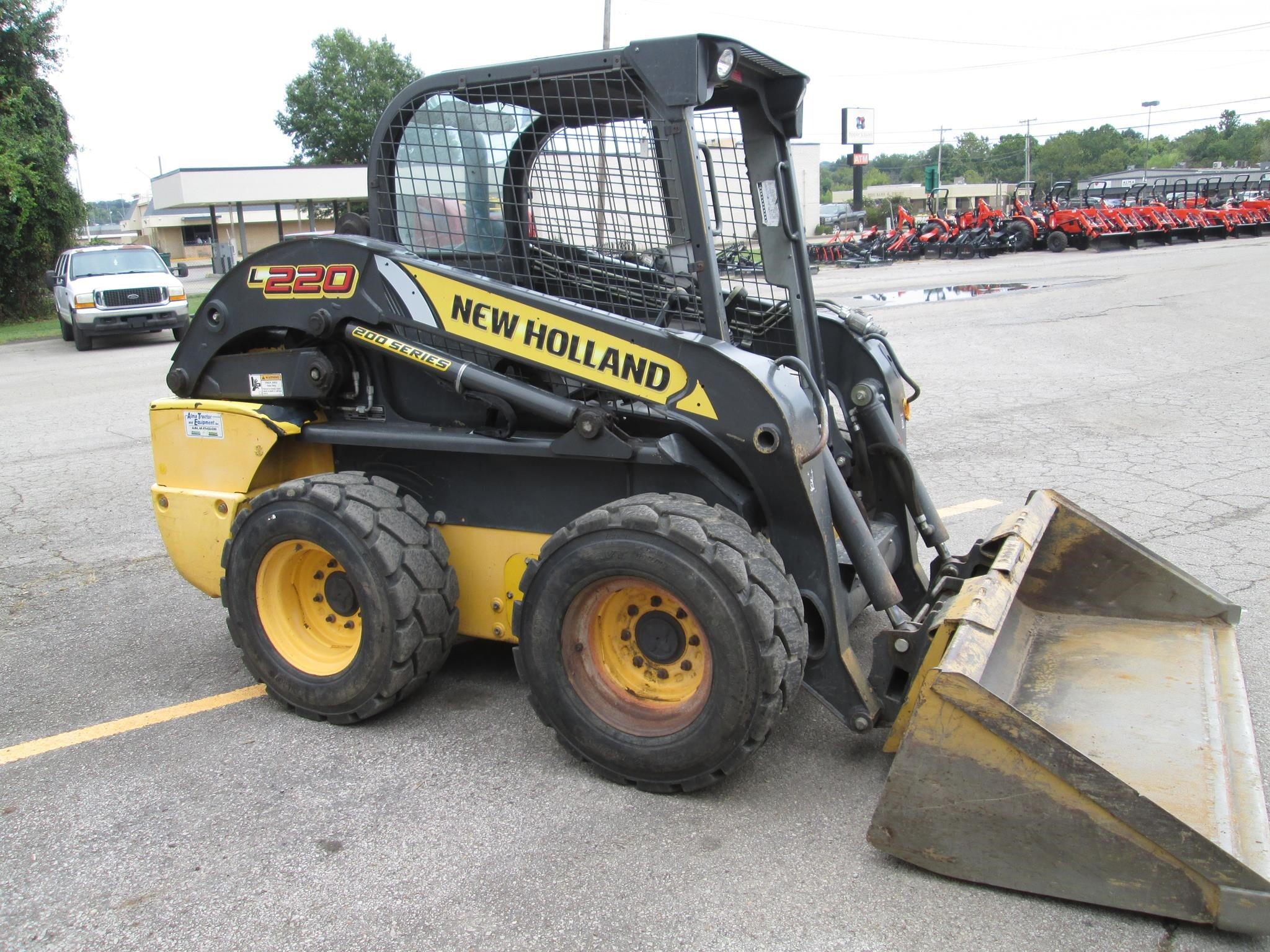 2016 New Holland L220 Skid Steer