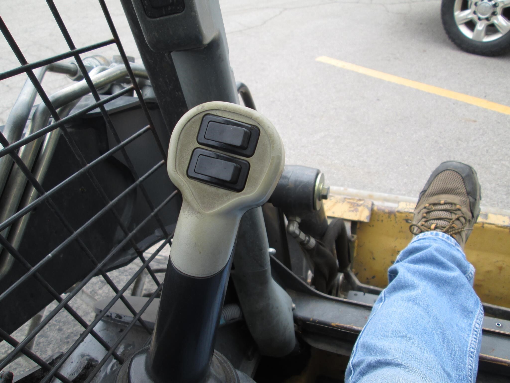 2016 New Holland L220 Skid Steer