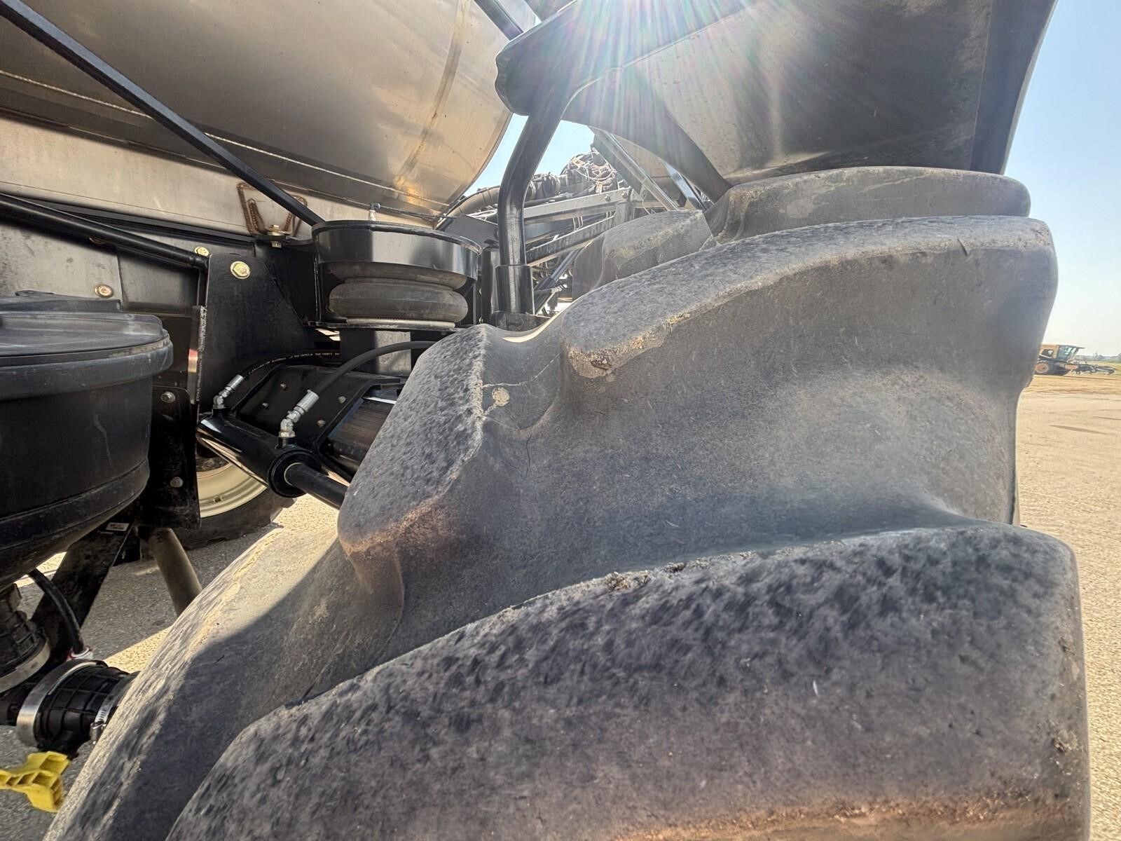 2016 Versatile SX280 Self-Propelled Sprayer