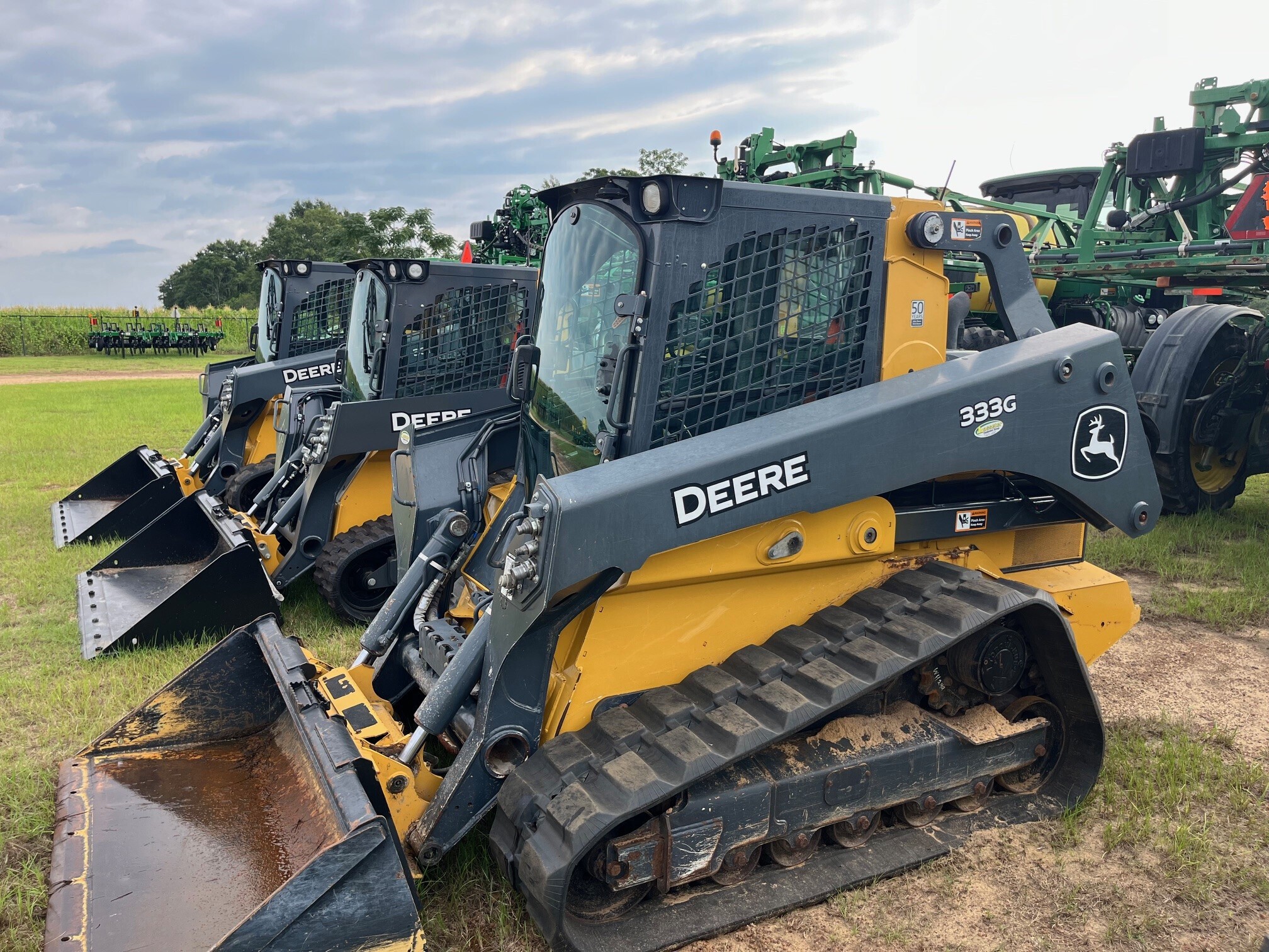 2020 Deere 333G Skid Steer