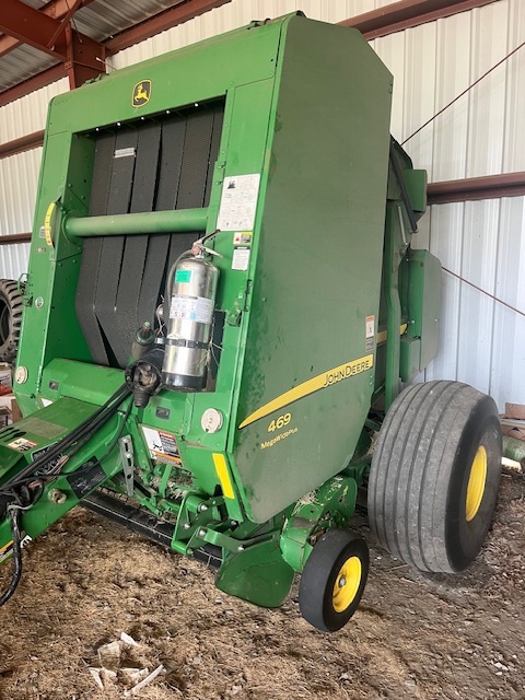 2016 John Deere 469 Round Baler