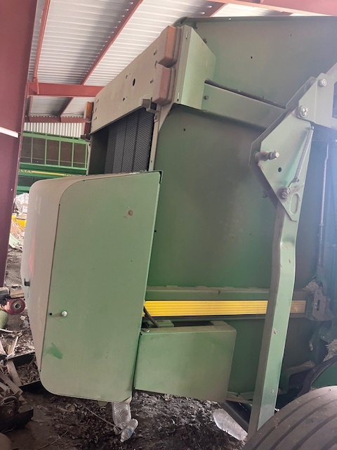2016 John Deere 469 Round Baler