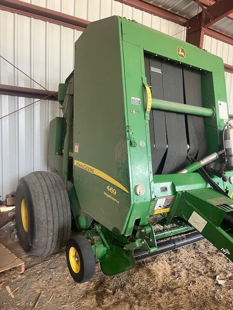 2016 John Deere 469 Round Baler