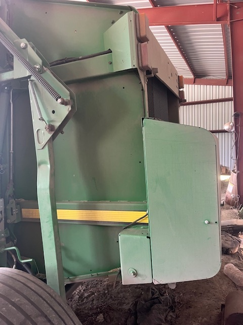 2016 John Deere 469 Round Baler