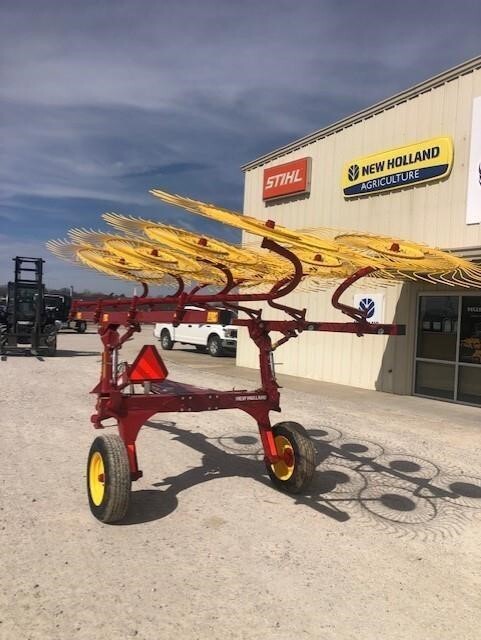 2023 New Holland 819 Rake