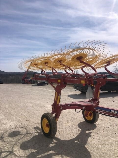 2023 New Holland 819 Rake